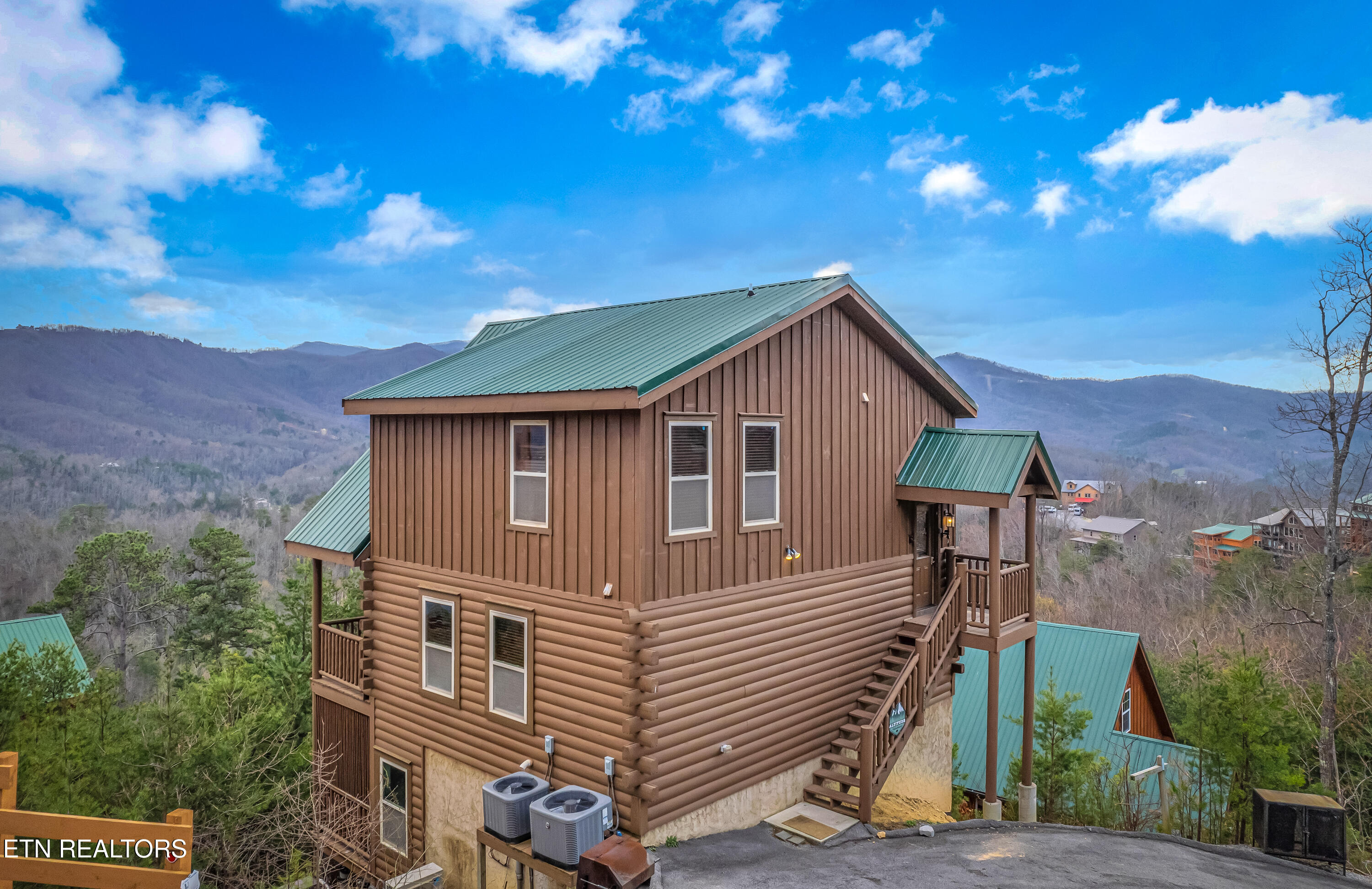 4836 Highland Place Way Pigeon Forge TN 37863