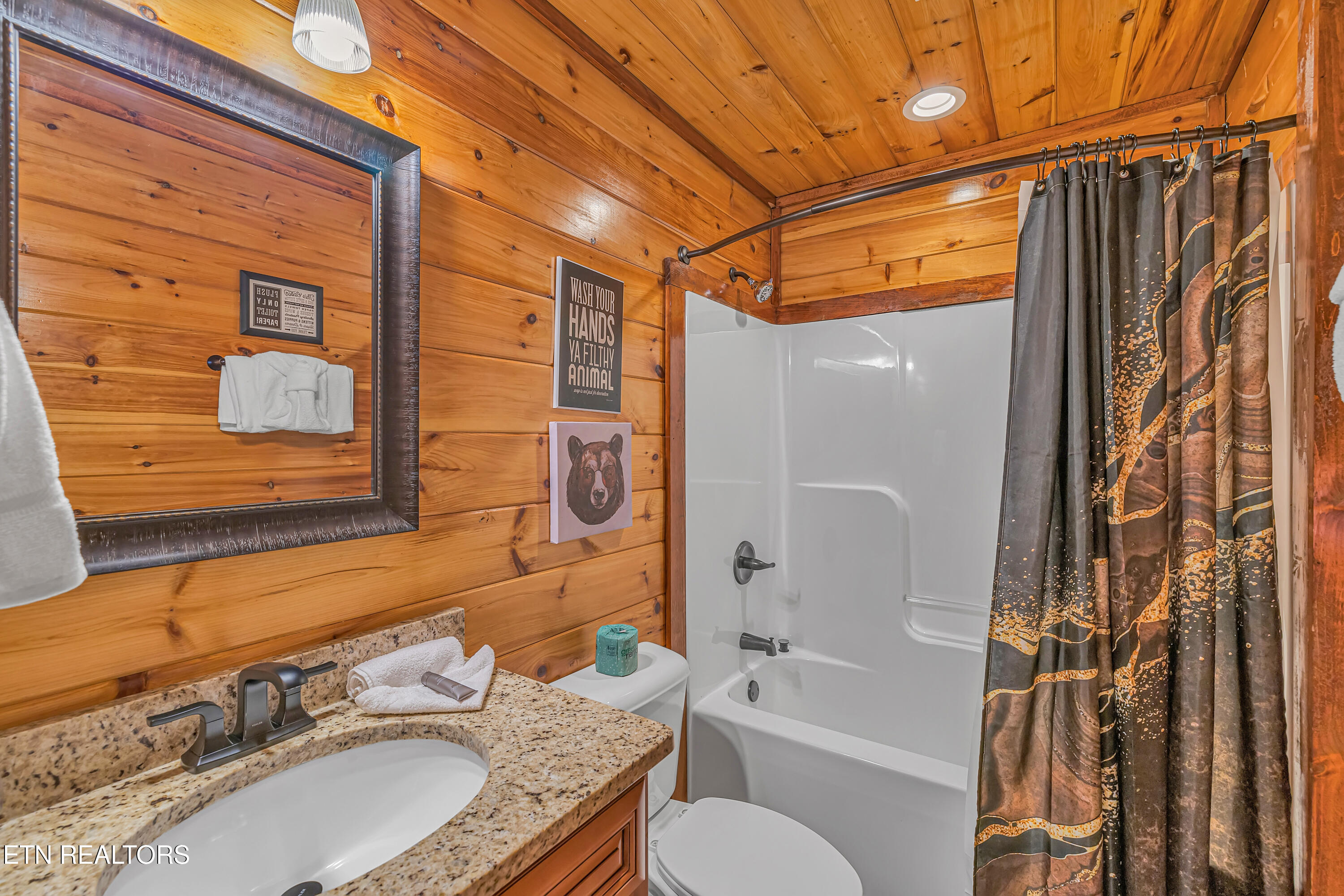 4836 Highland Place Way Pigeon Forge TN 37863