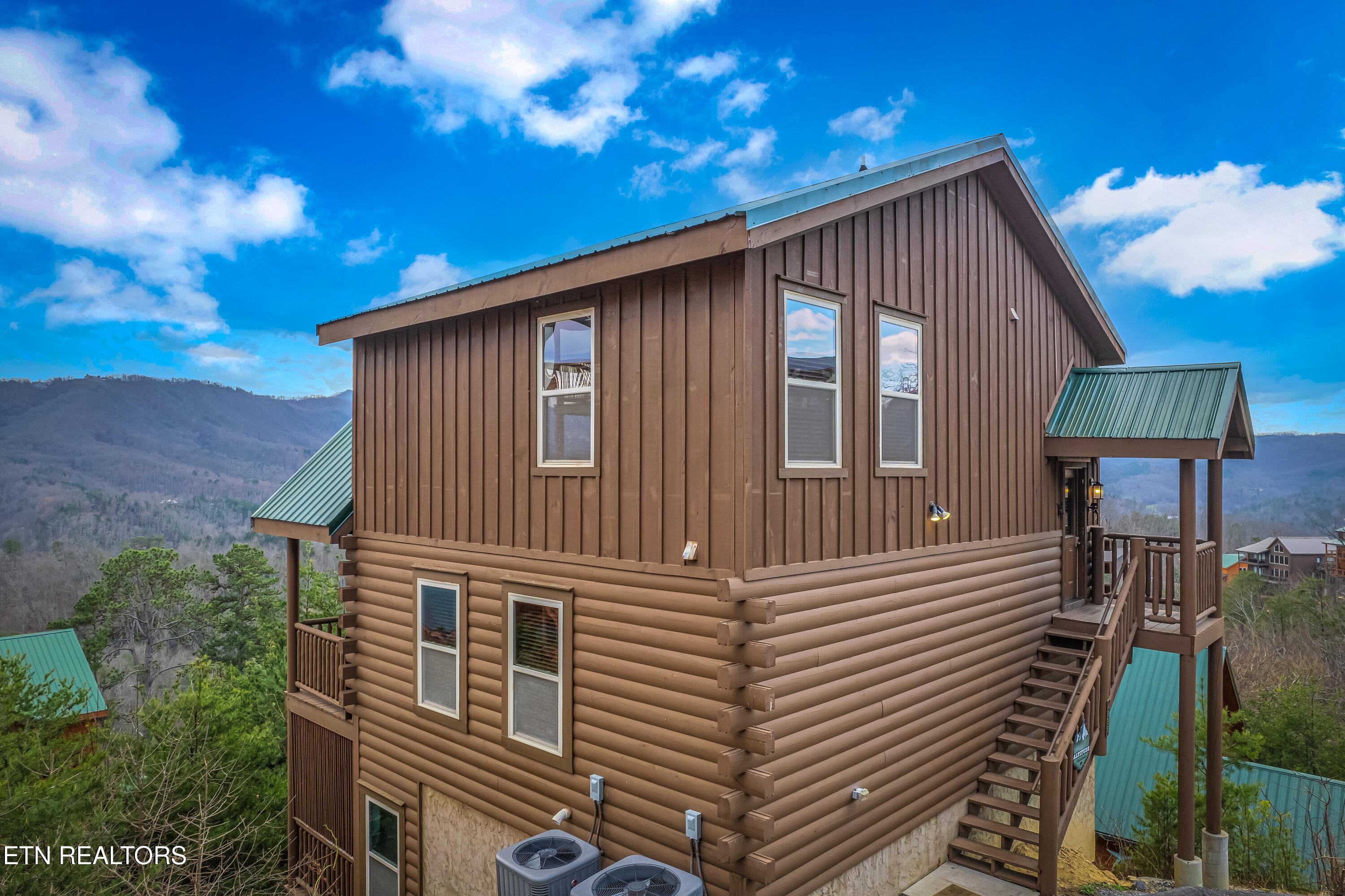 4836 Highland Place Way Pigeon Forge TN 37863