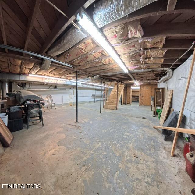 2625 Wartrace Highway Whitleyville TN 38588