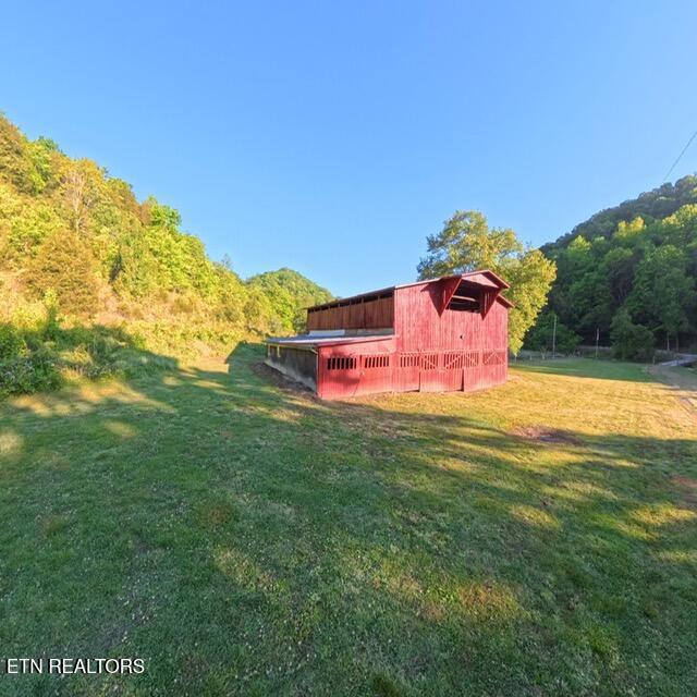 2625 Wartrace Highway Whitleyville TN 38588