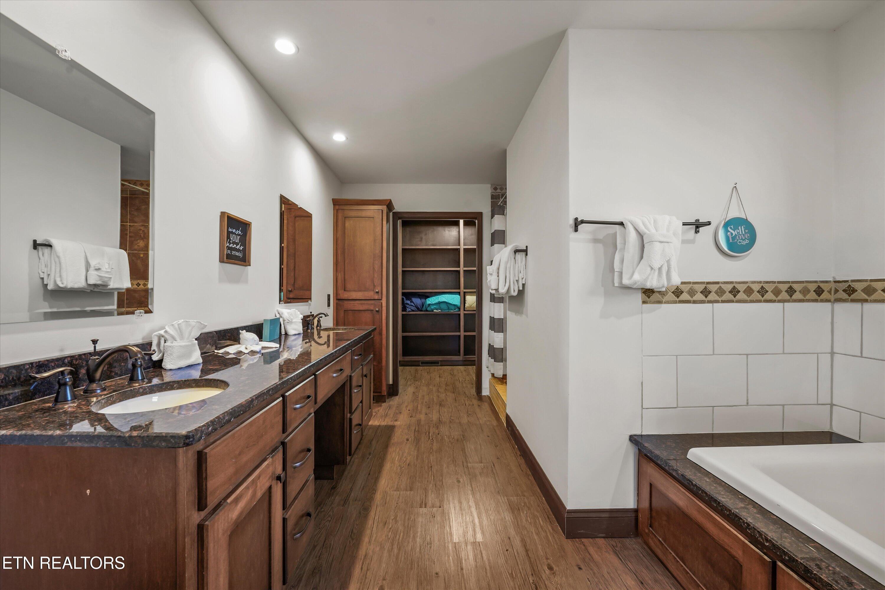 2784 Maplecrest Lane Sevierville TN 37876