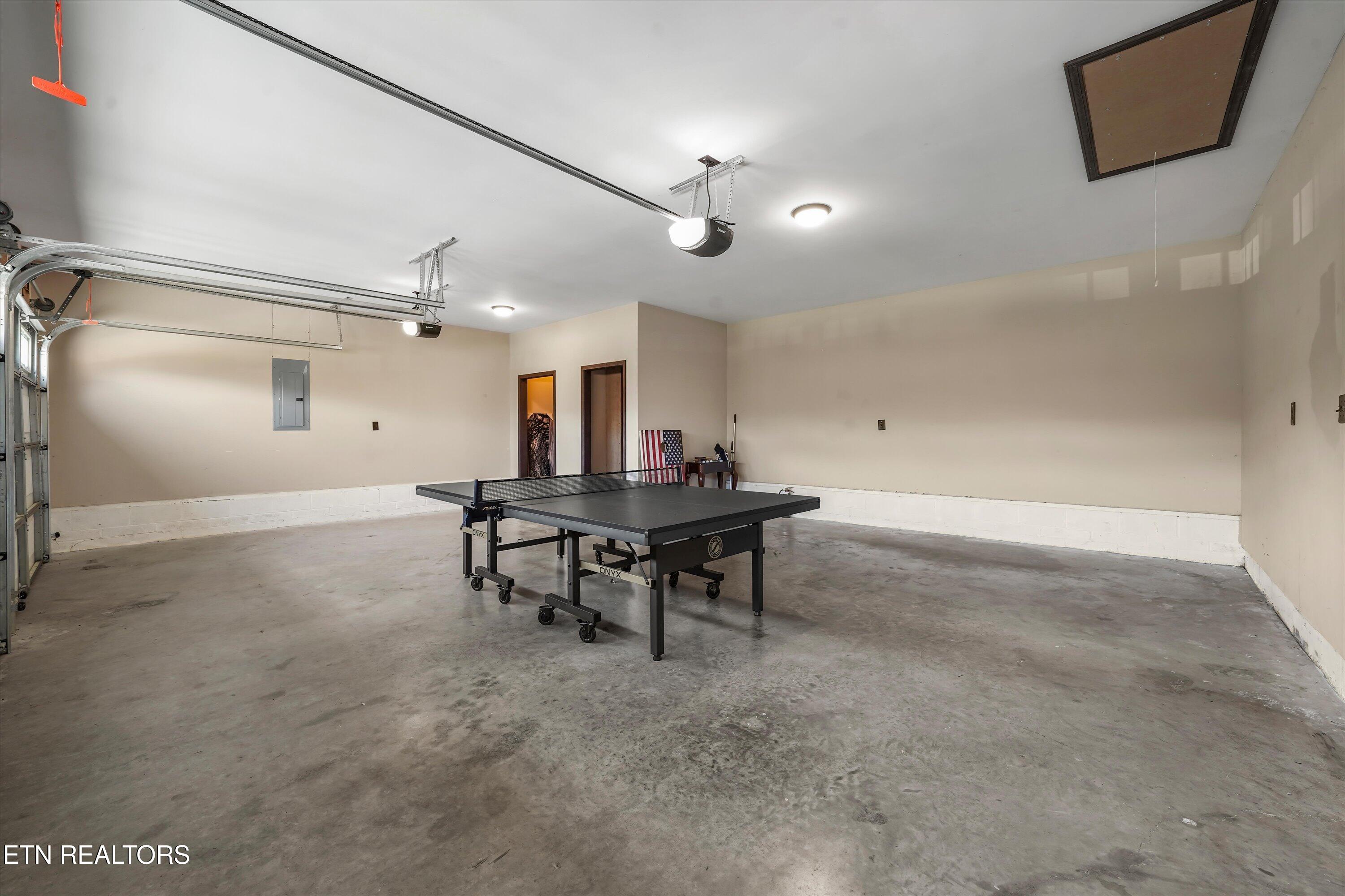 2784 Maplecrest Lane Sevierville TN 37876