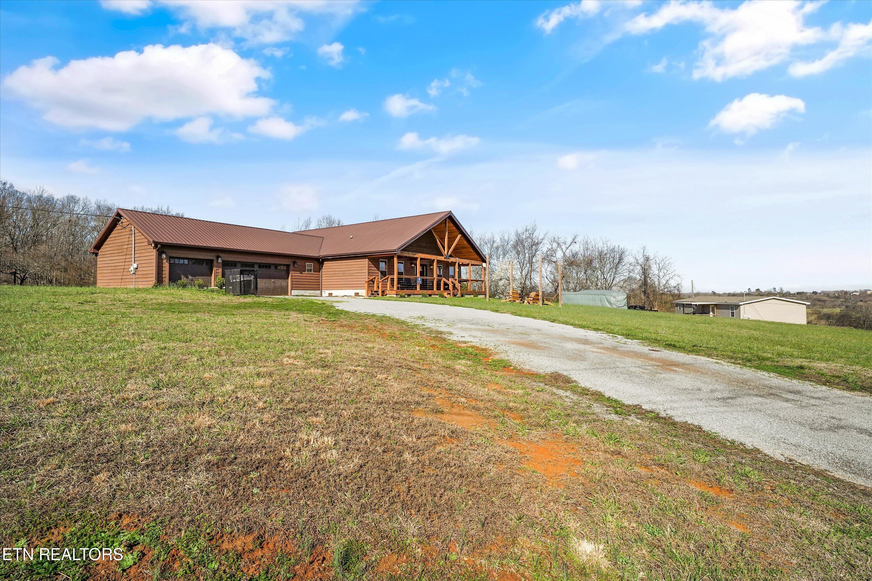 2784 Maplecrest Lane Sevierville TN 37876