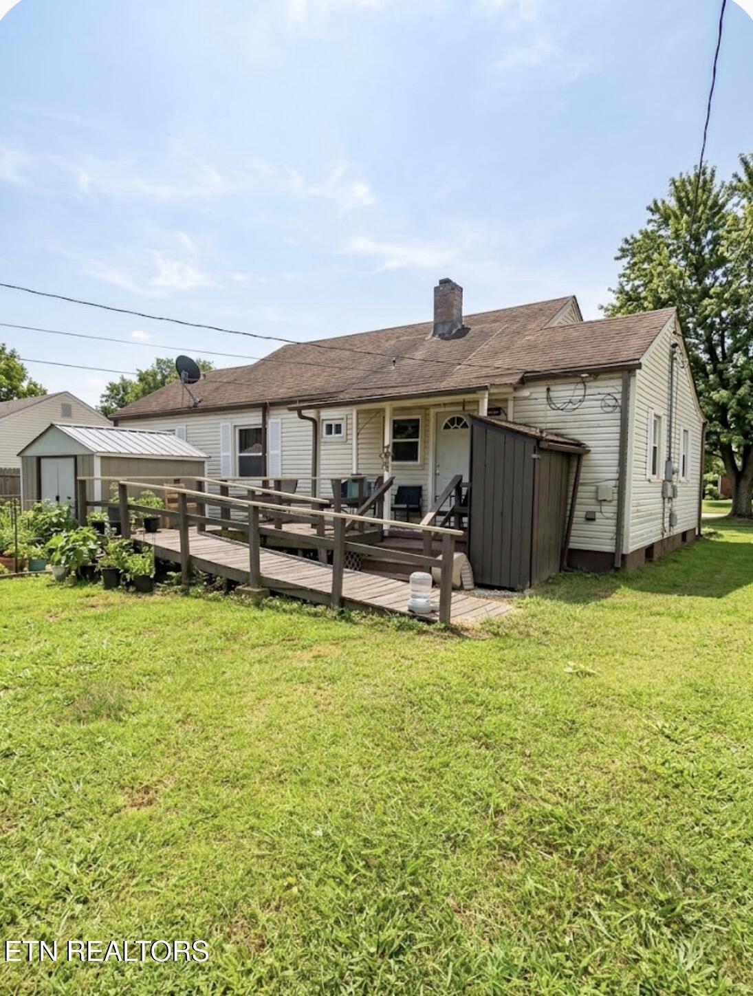 432 Linden Circle Lafollette TN 37766