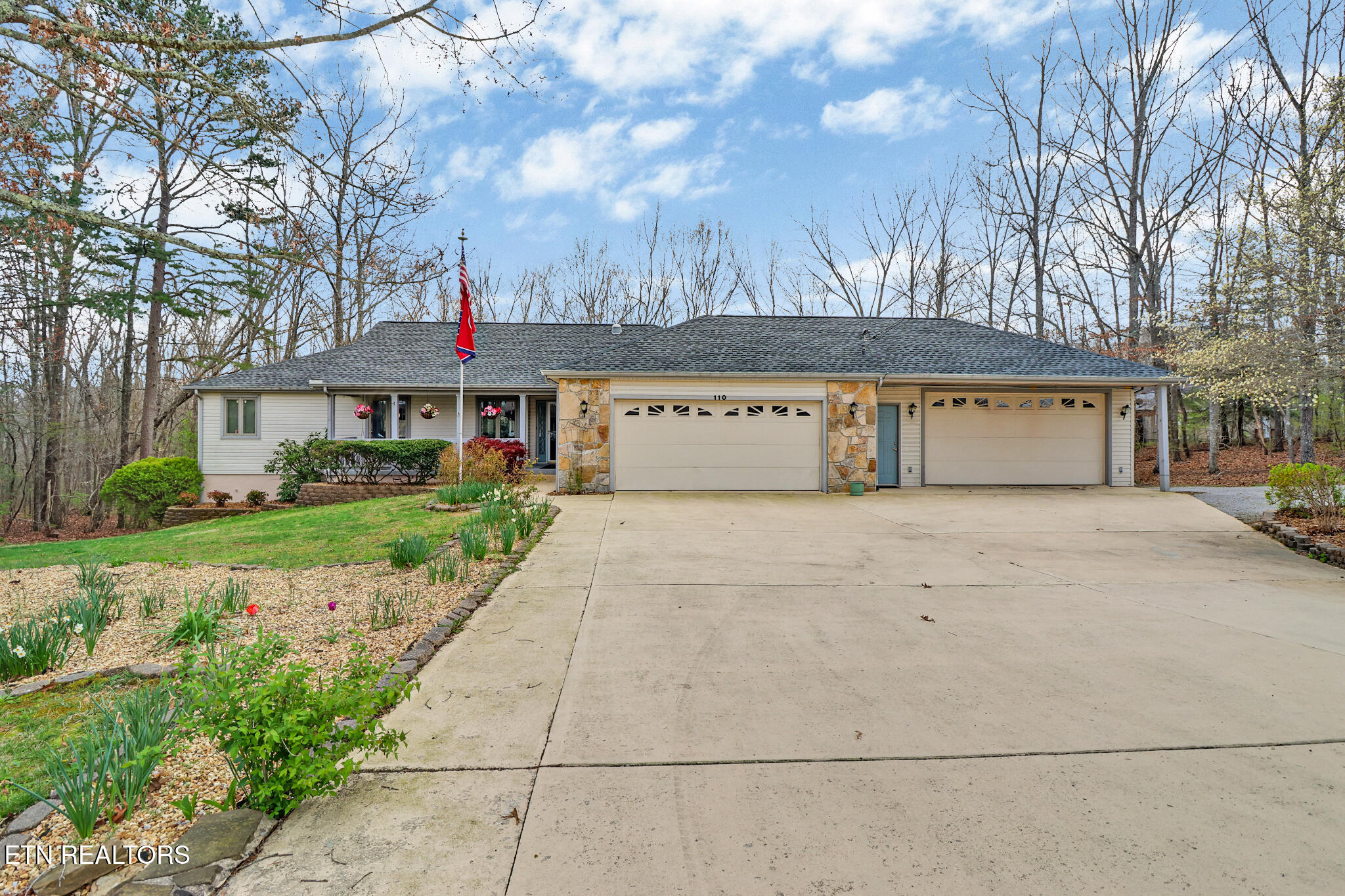 110 Bradford Lane Crossville TN 38558