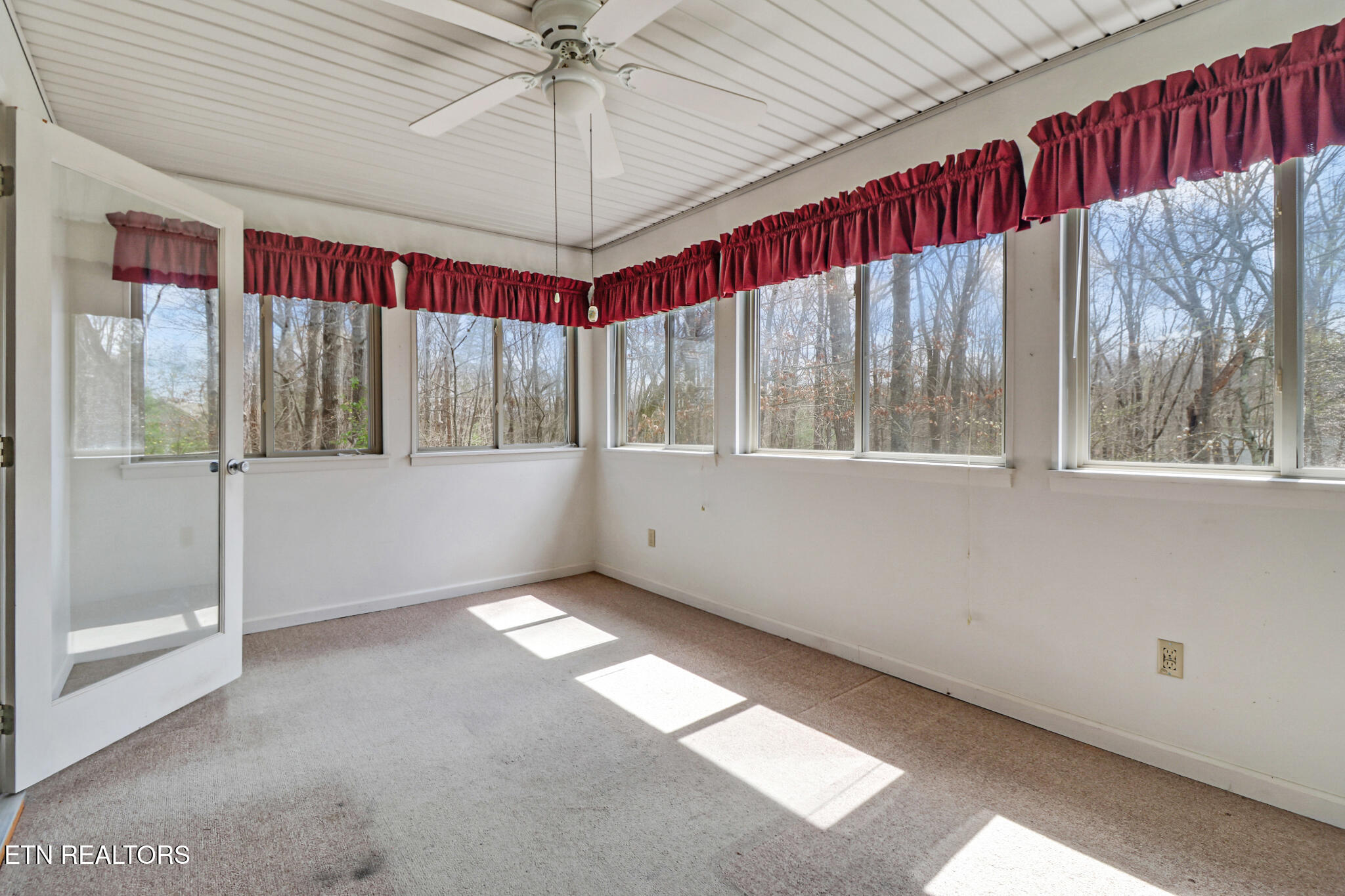 110 Bradford Lane Crossville TN 38558