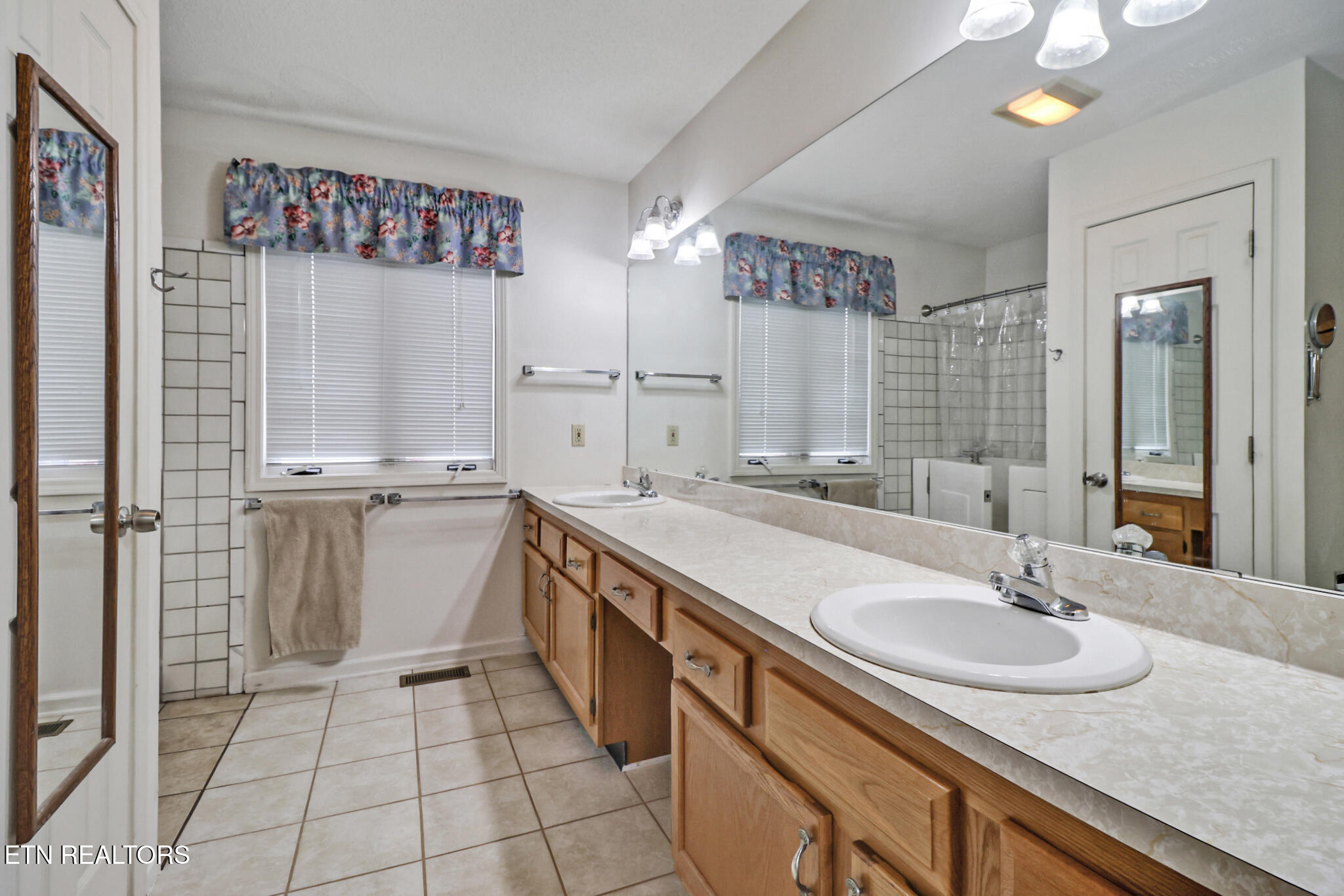 110 Bradford Lane Crossville TN 38558