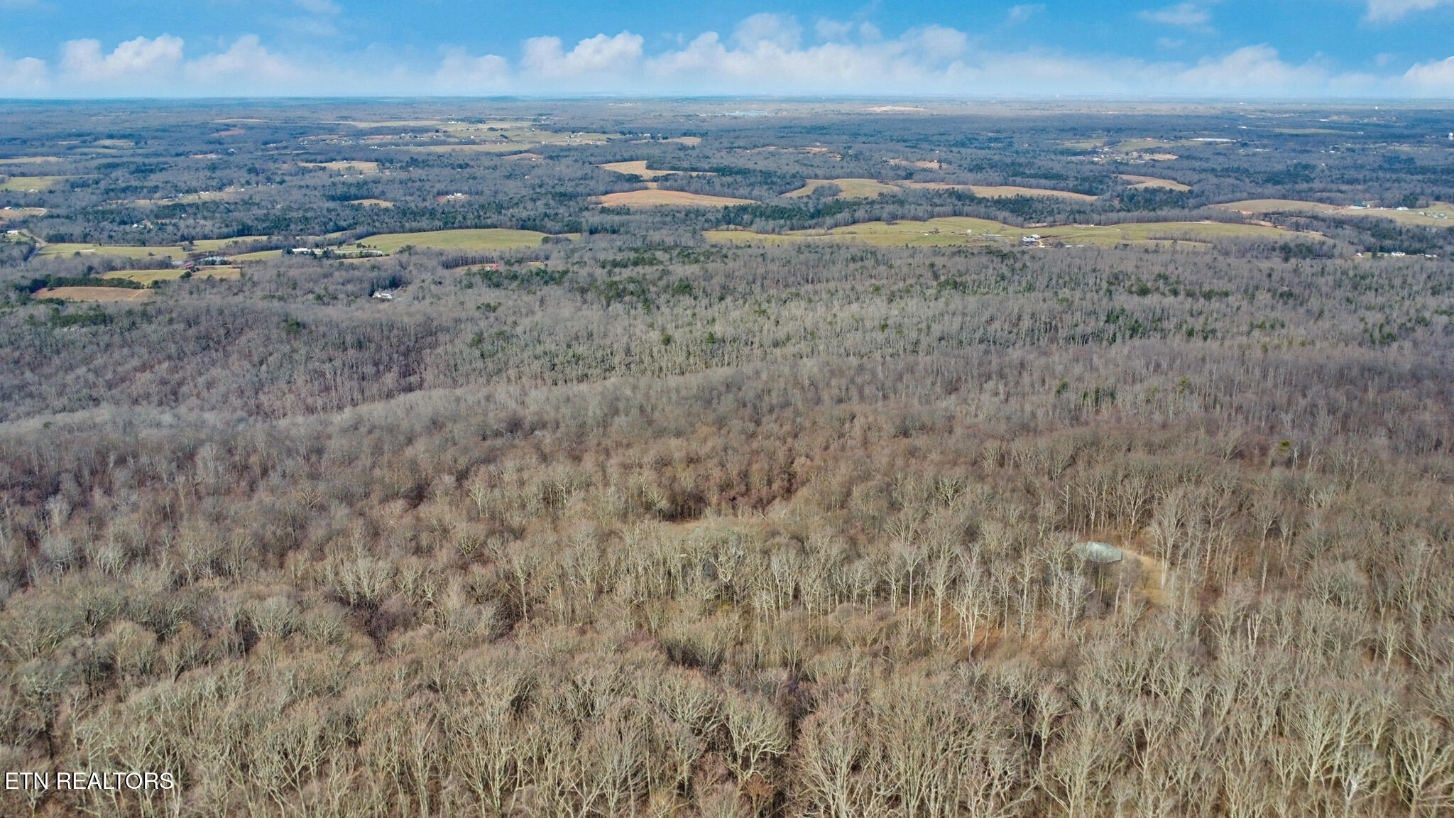1017 Hinch Mountain Road Crossville TN 38555