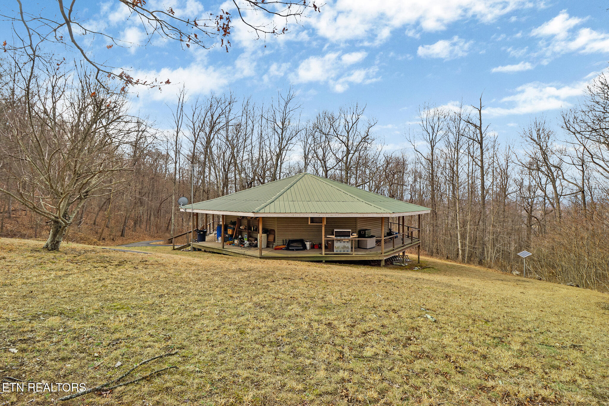 1017 Hinch Mountain Road Crossville TN 38555
