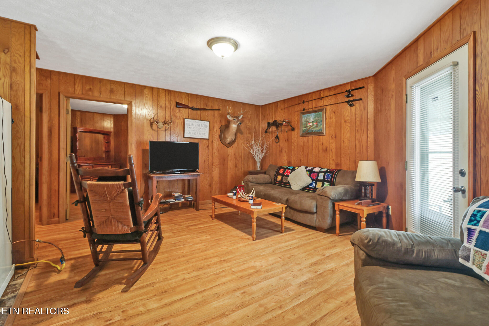 1017 Hinch Mountain Road Crossville TN 38555