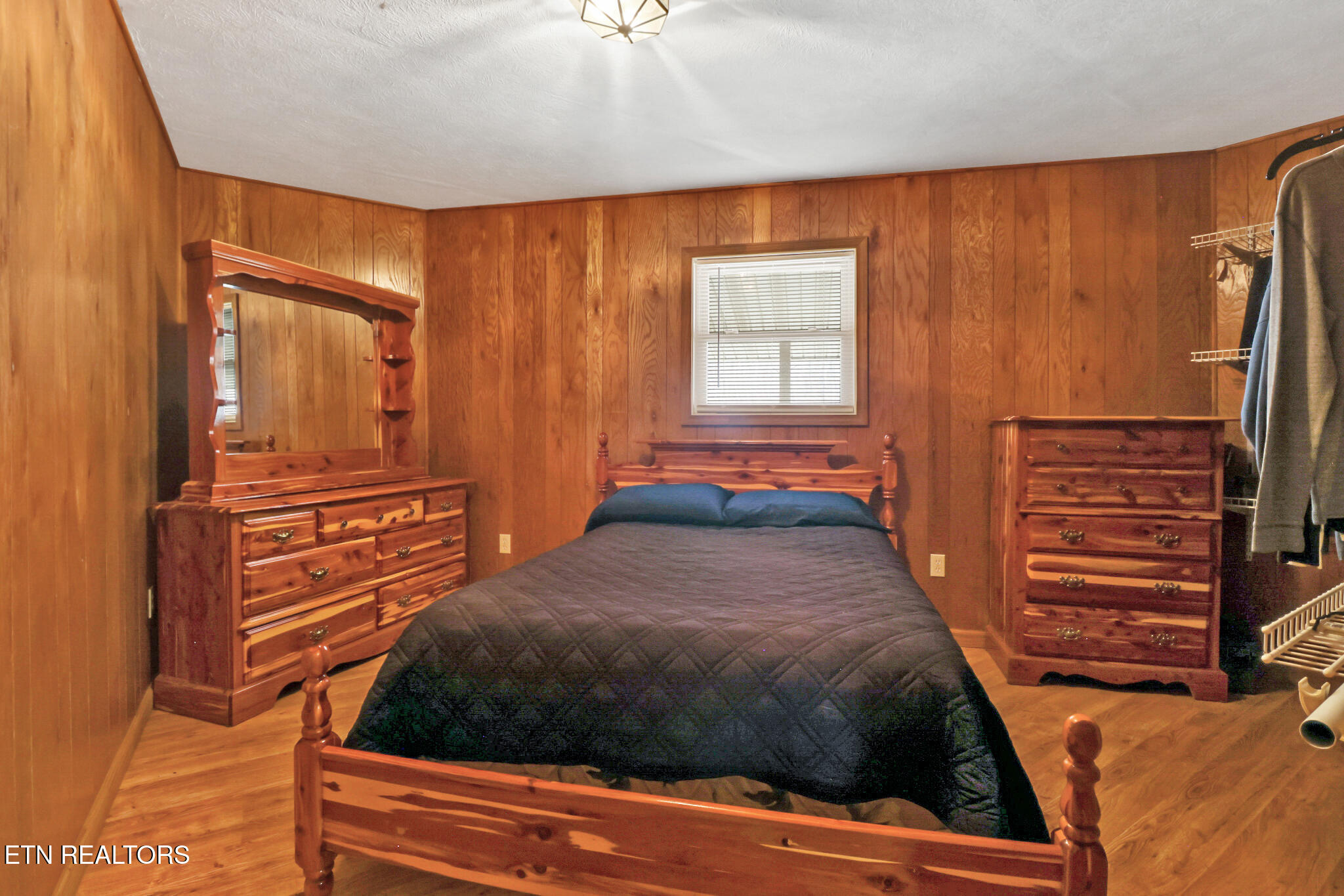 1017 Hinch Mountain Road Crossville TN 38555