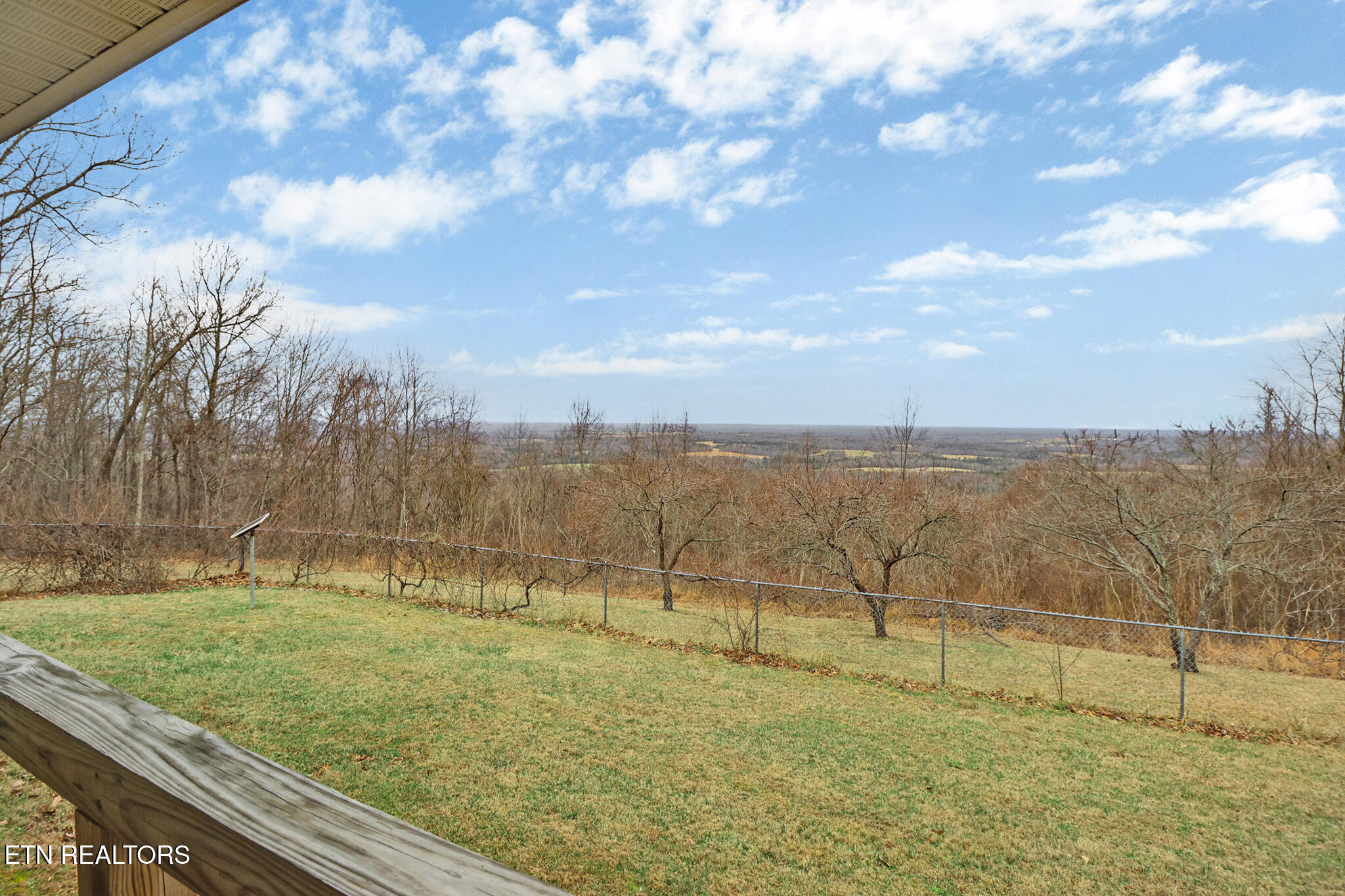 1017 Hinch Mountain Road Crossville TN 38555