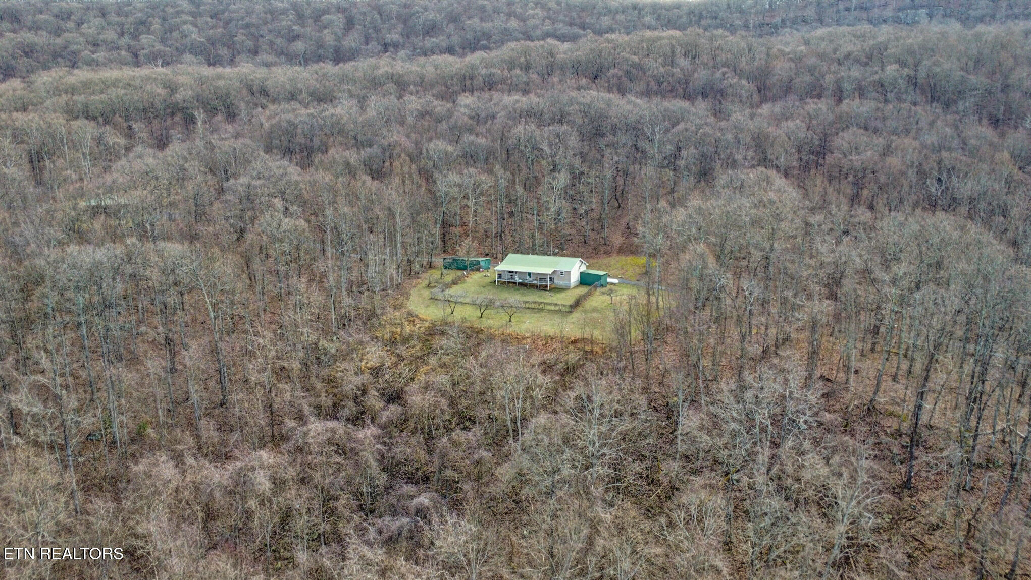 1017 Hinch Mountain Road Crossville TN 38555