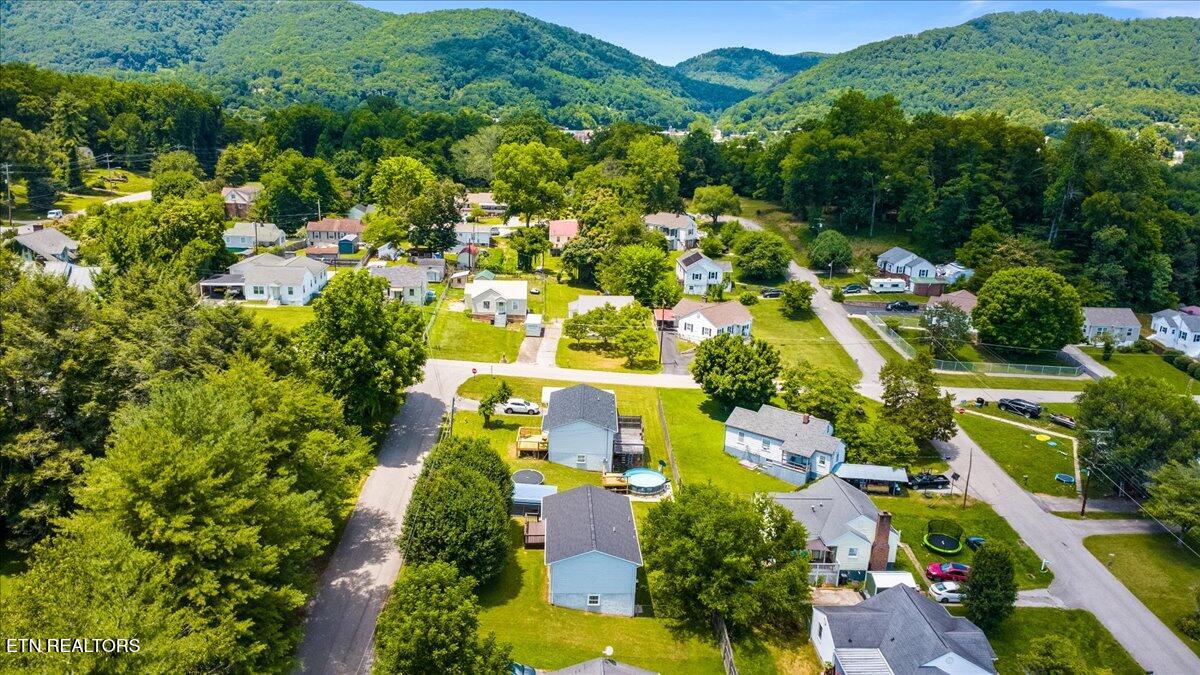 105 Jessica Lane Lafollette TN 37766