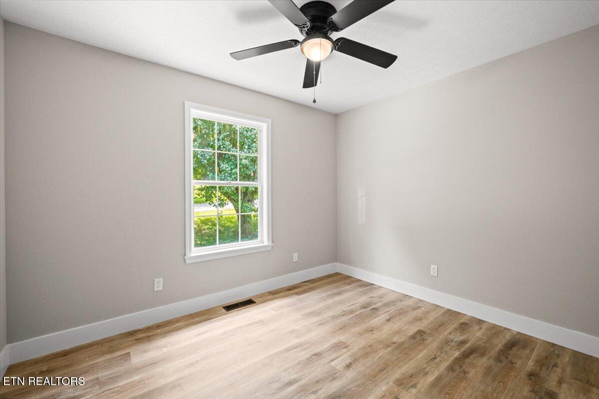 105 Jessica Lane Lafollette TN 37766