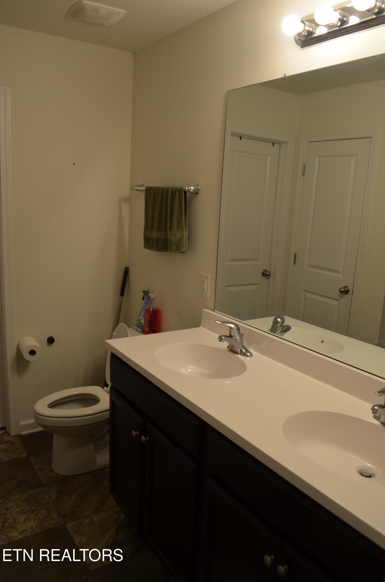 319 Chrysler Lane Powell TN 37849