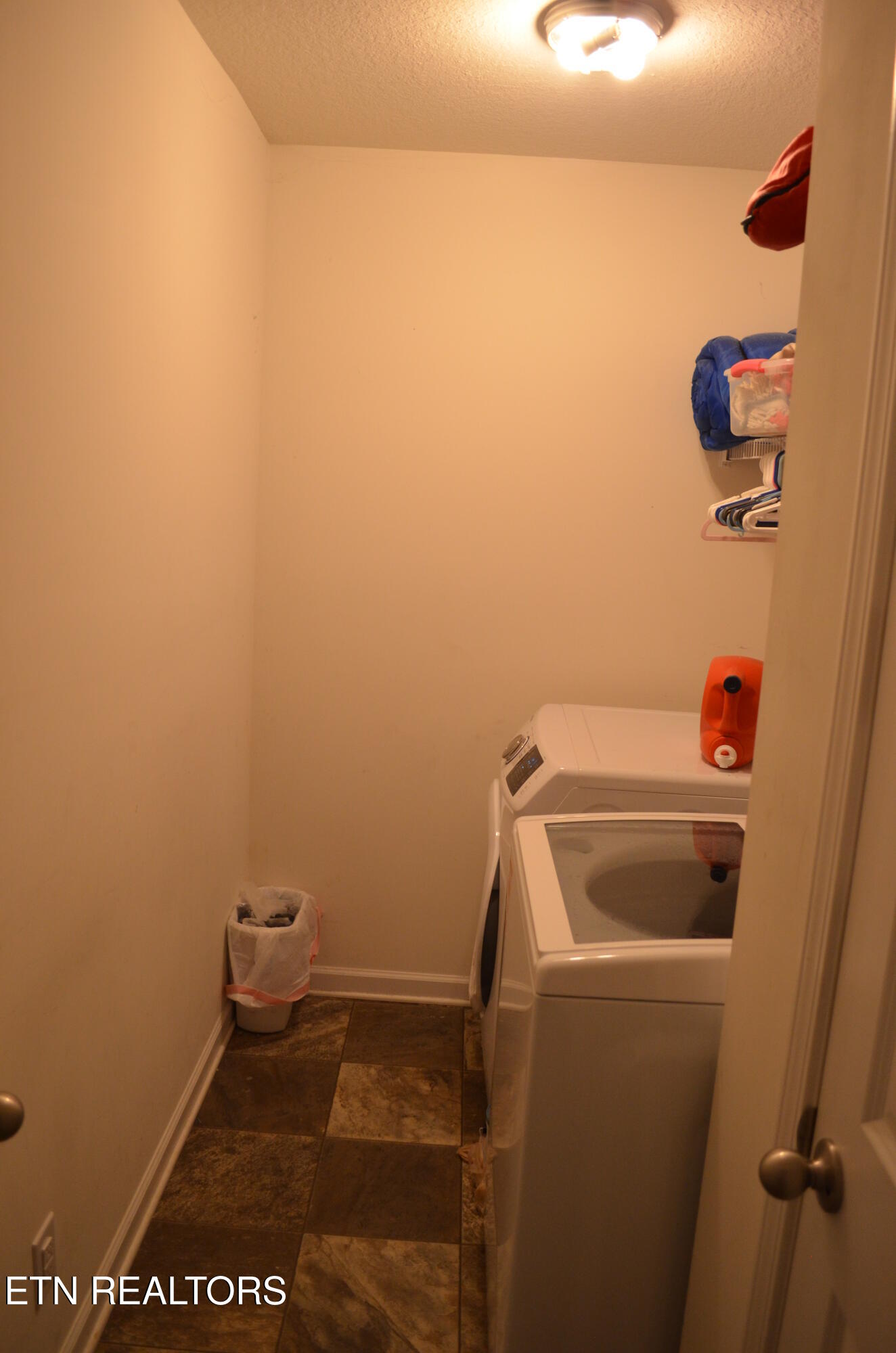 319 Chrysler Lane Powell TN 37849