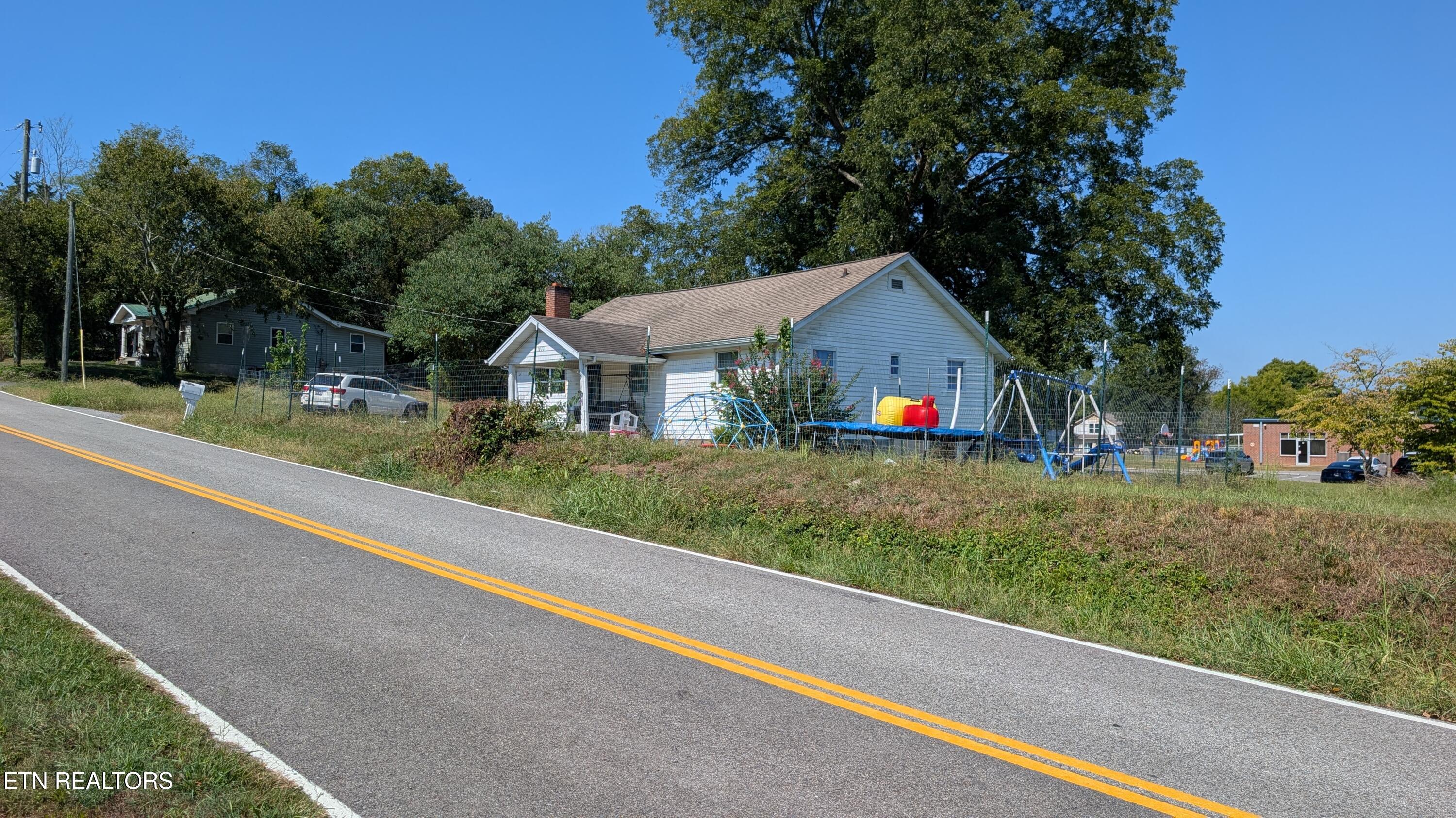 1933 Mountain Road Andersonville TN 37705