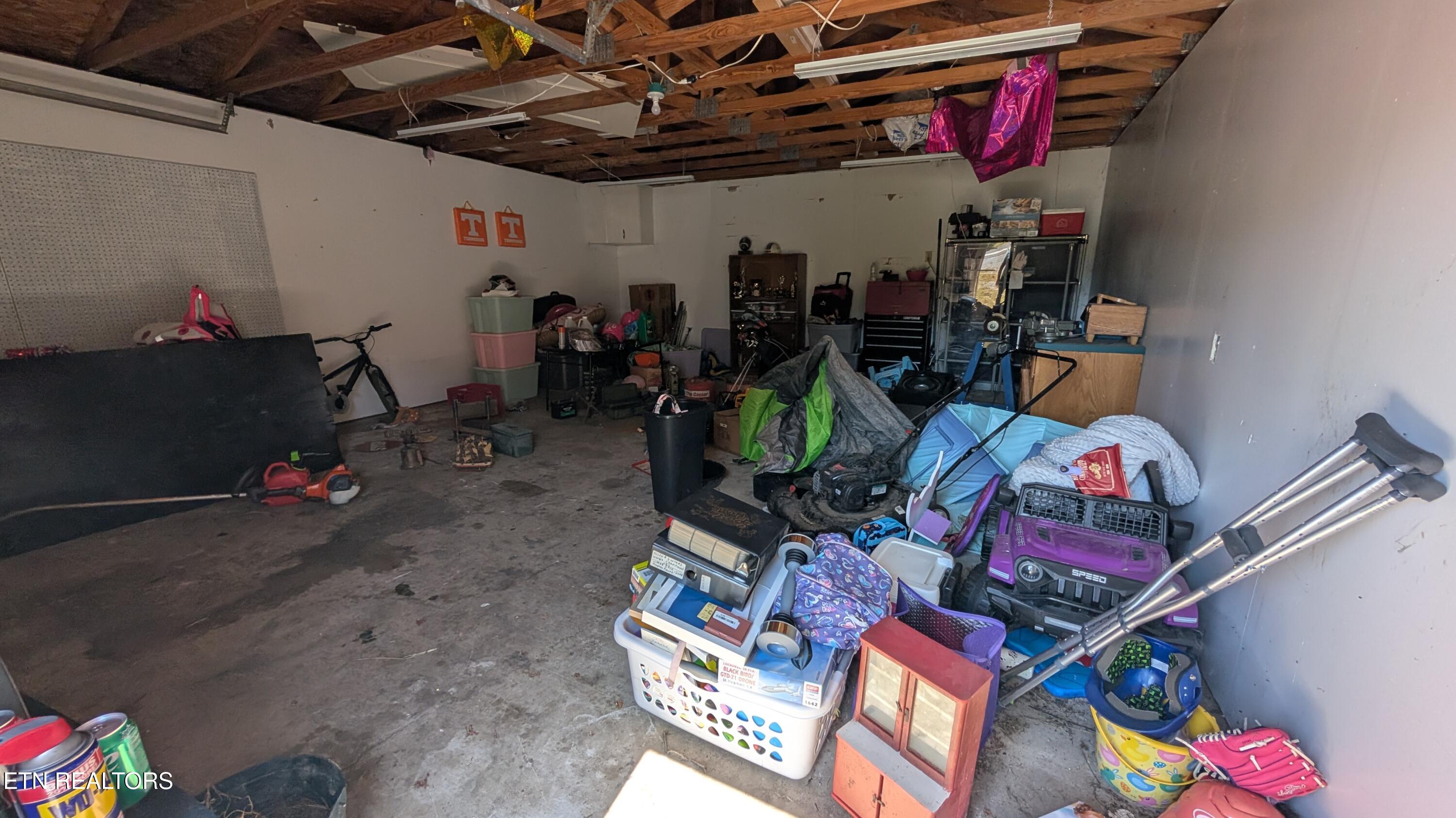 1933 Mountain Road Andersonville TN 37705