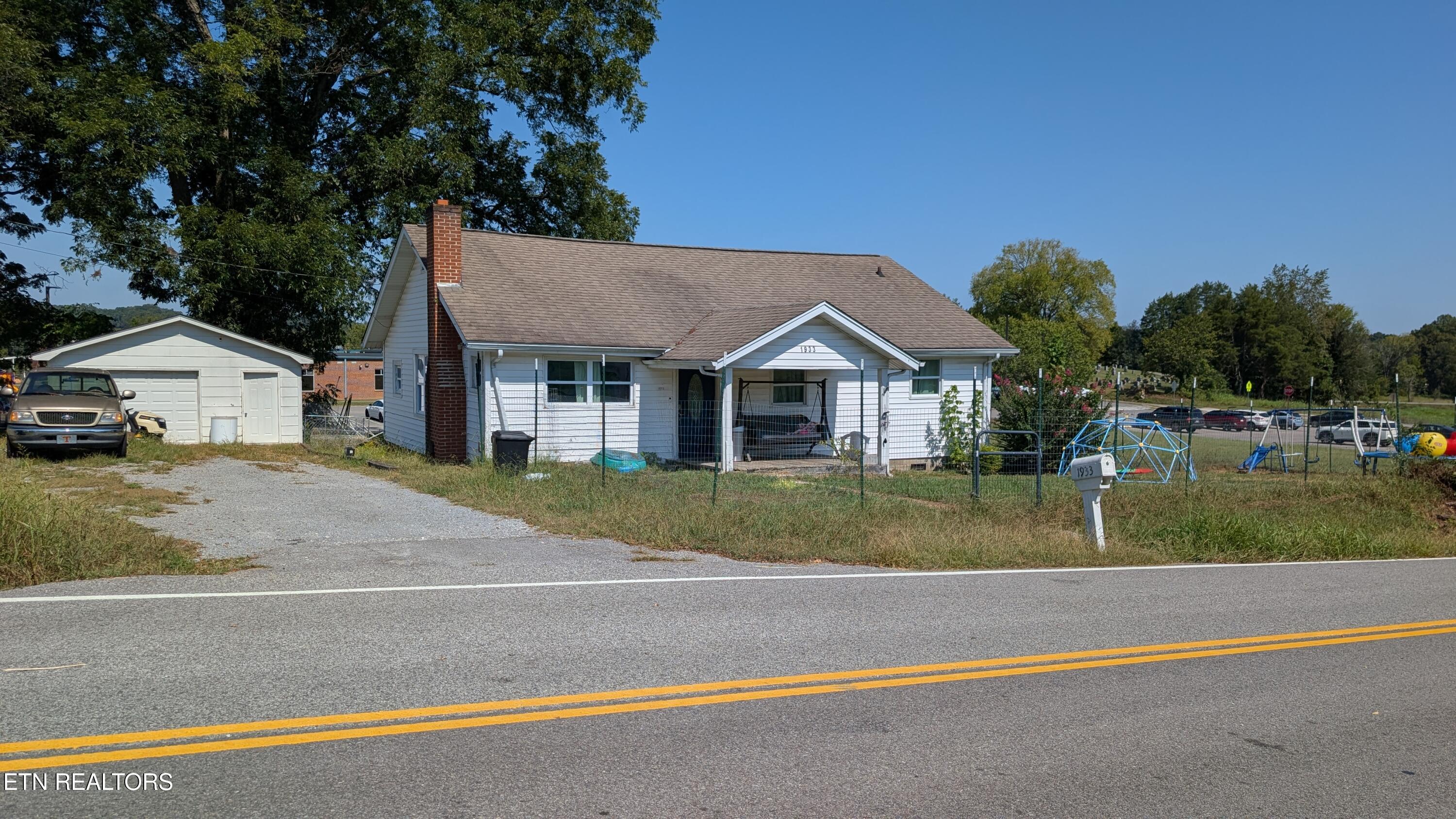 1933 Mountain Road Andersonville TN 37705