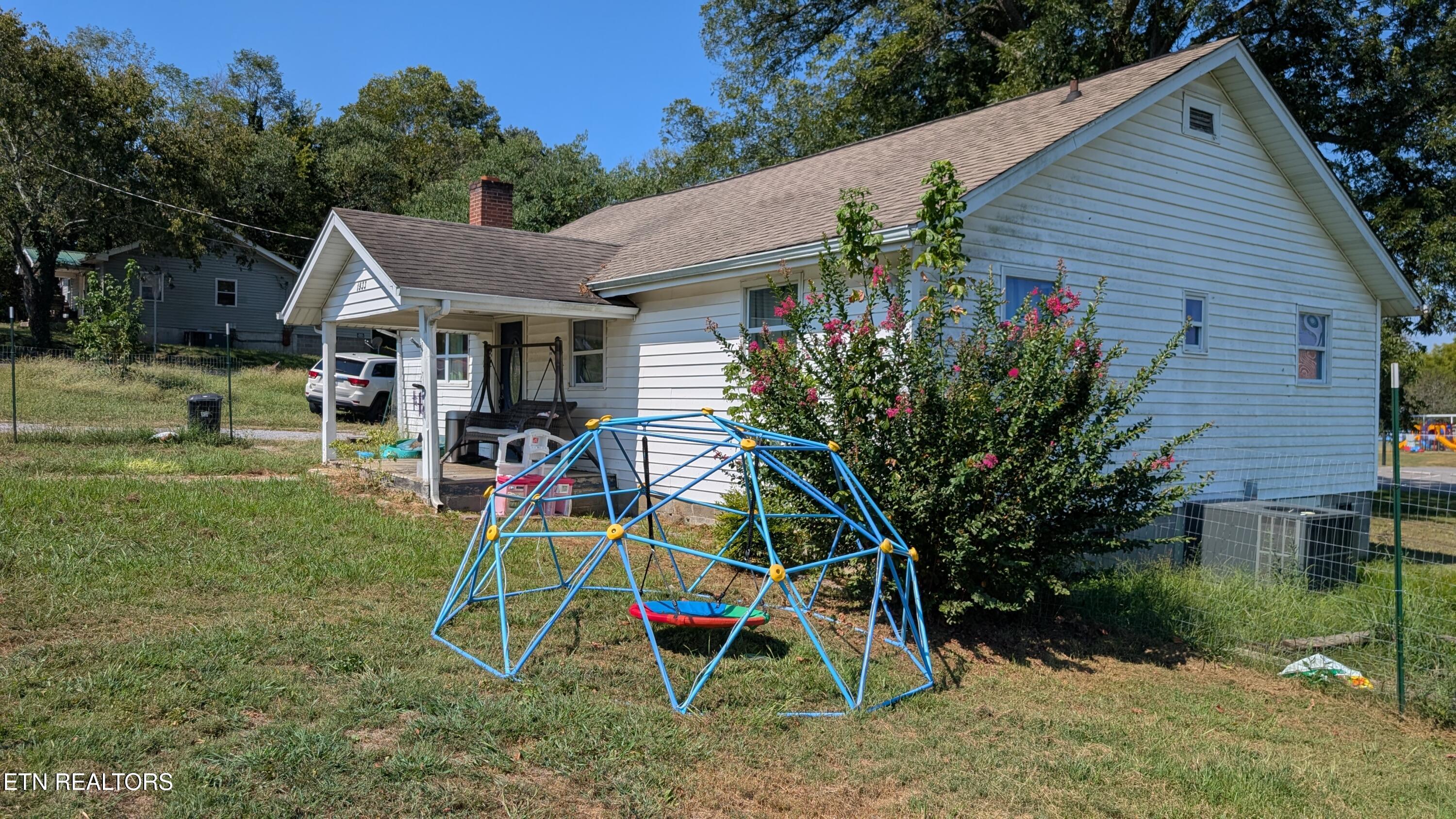 1933 Mountain Road Andersonville TN 37705