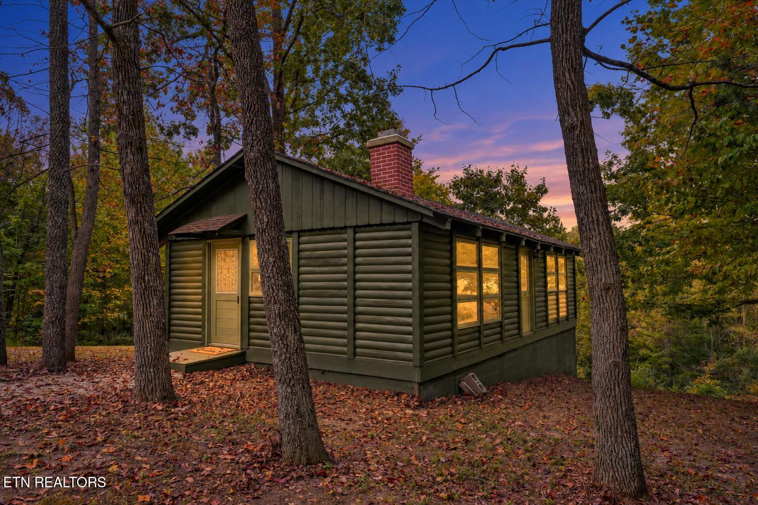 225 Pleasant View Loop Clinton TN 37716