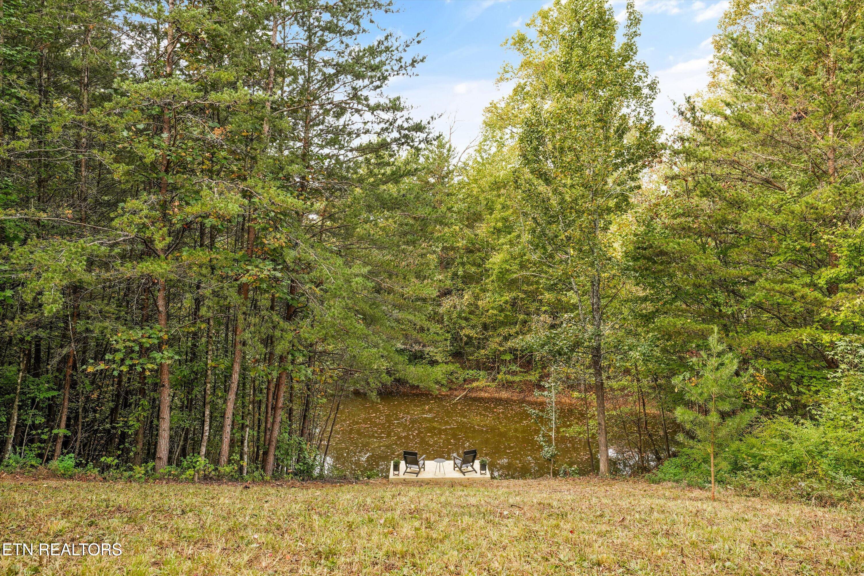 225 Pleasant View Loop Clinton TN 37716