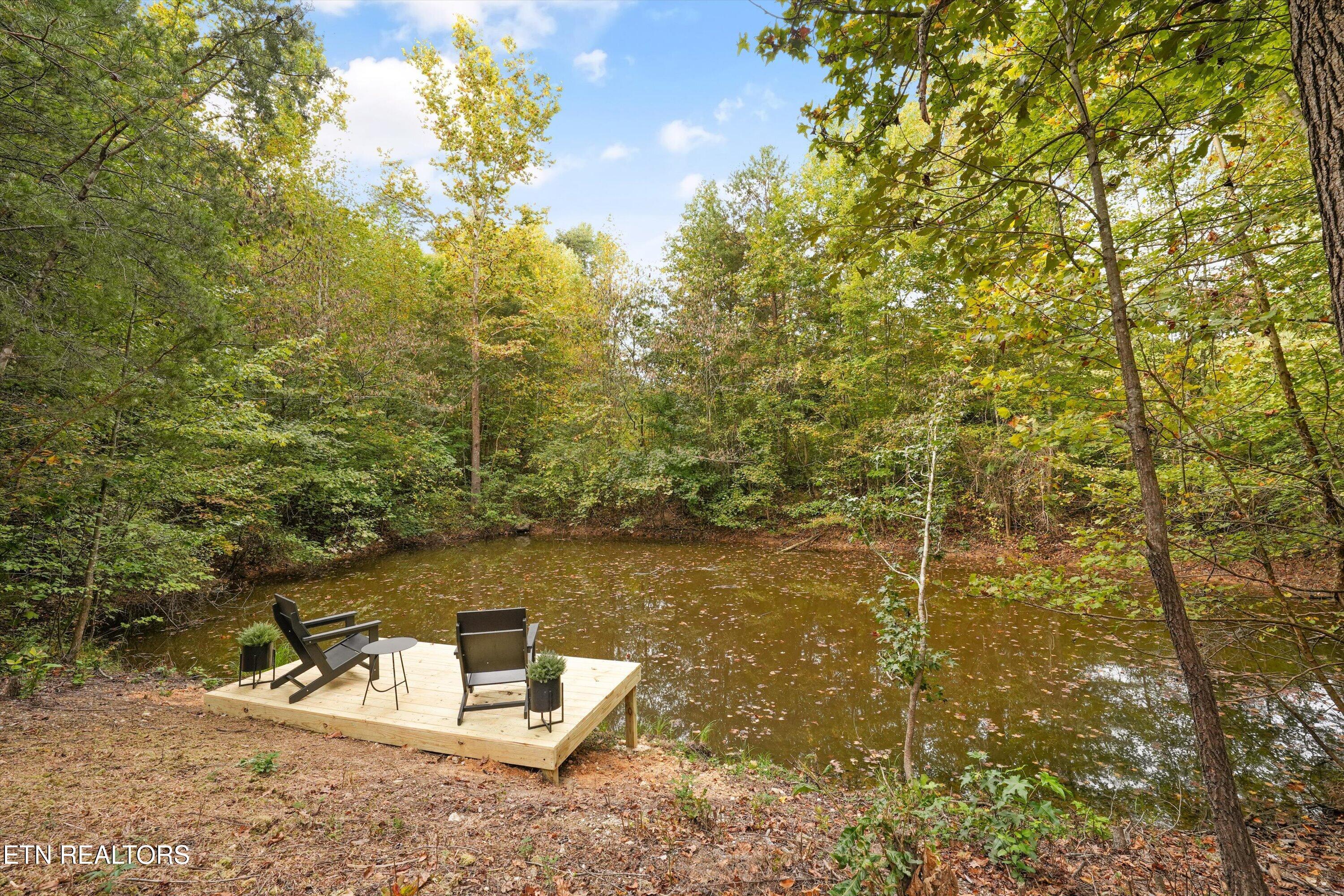 225 Pleasant View Loop Clinton TN 37716