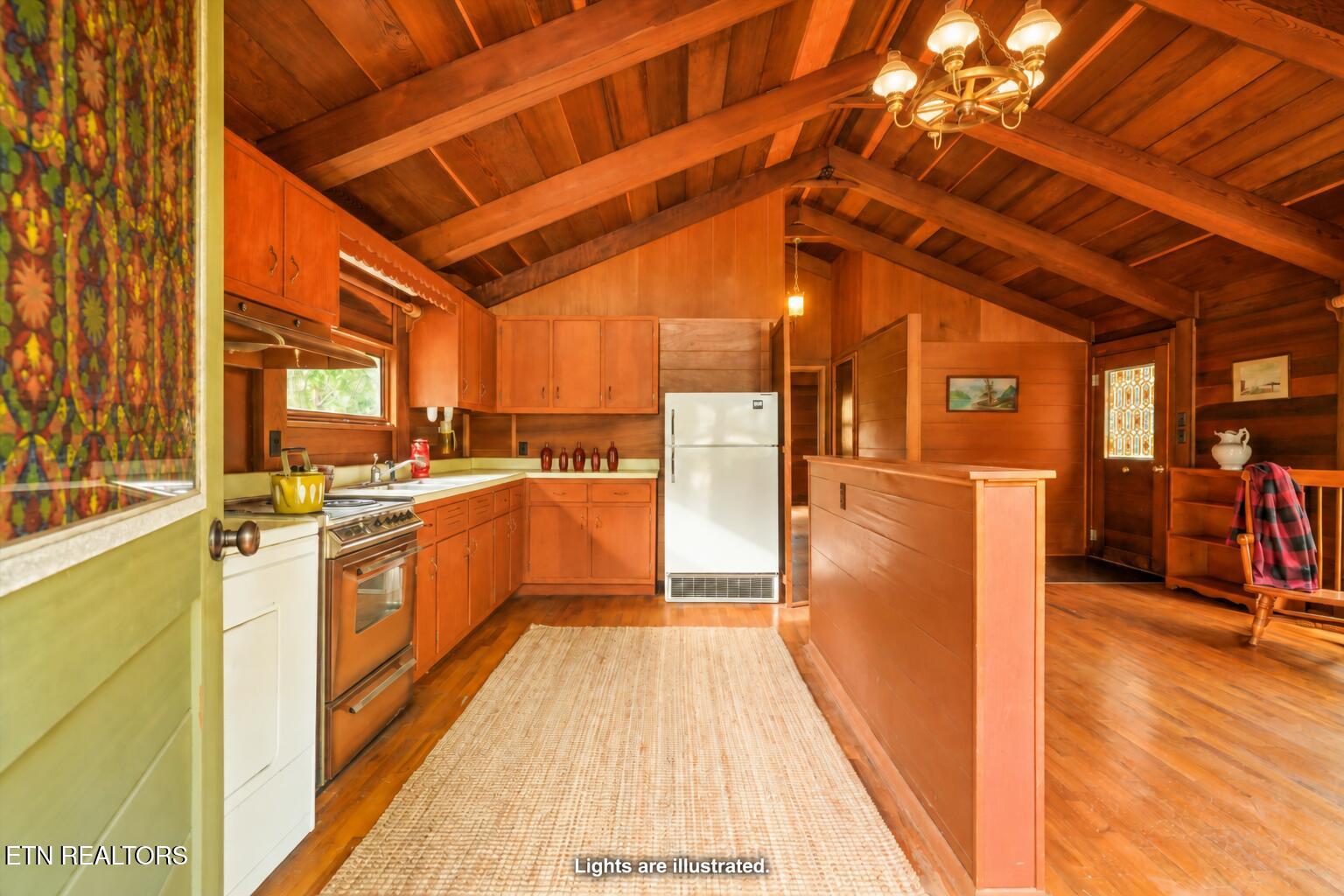 225 Pleasant View Loop Clinton TN 37716
