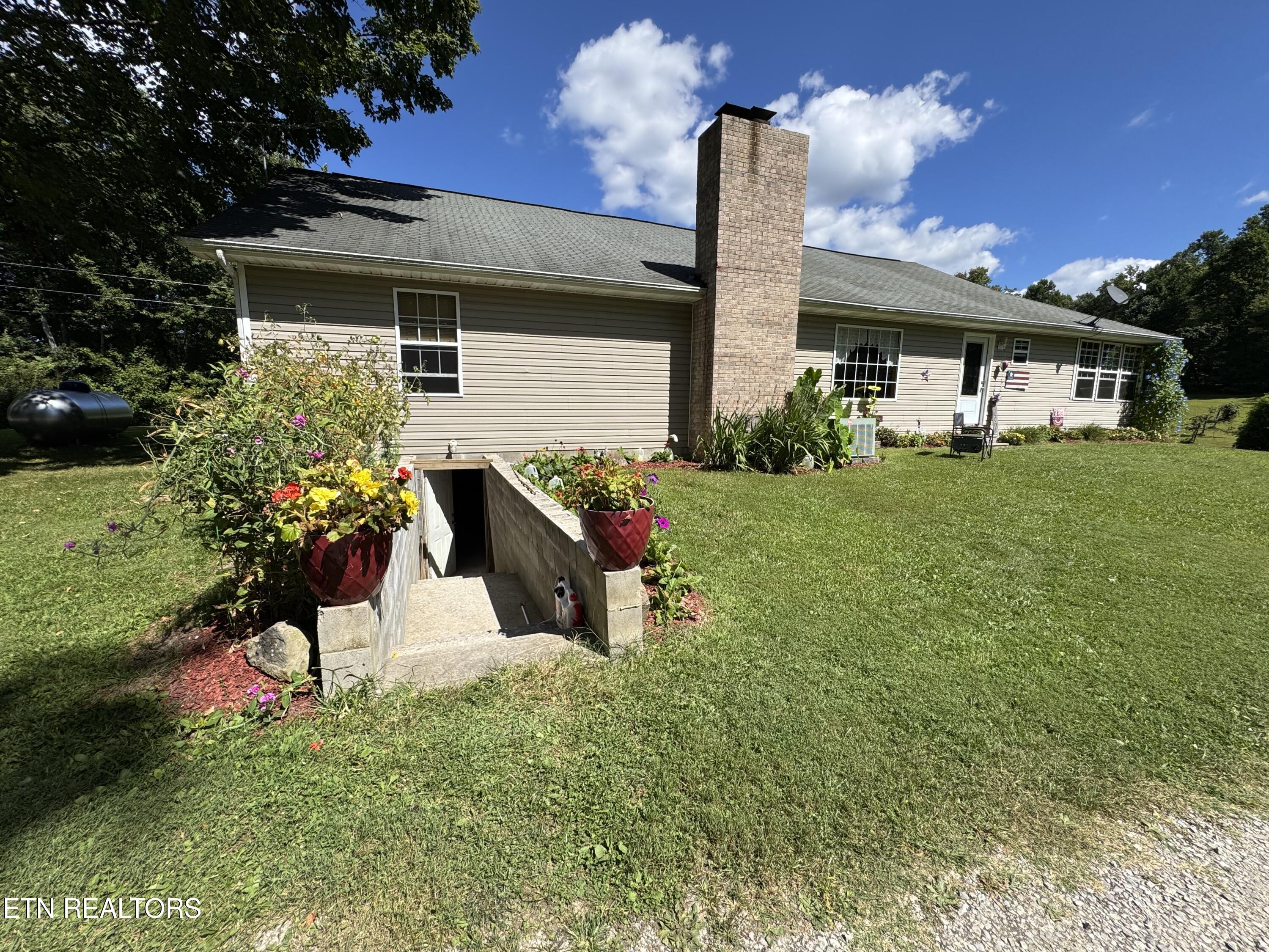 439 Elvira Lane Winfield TN 37892
