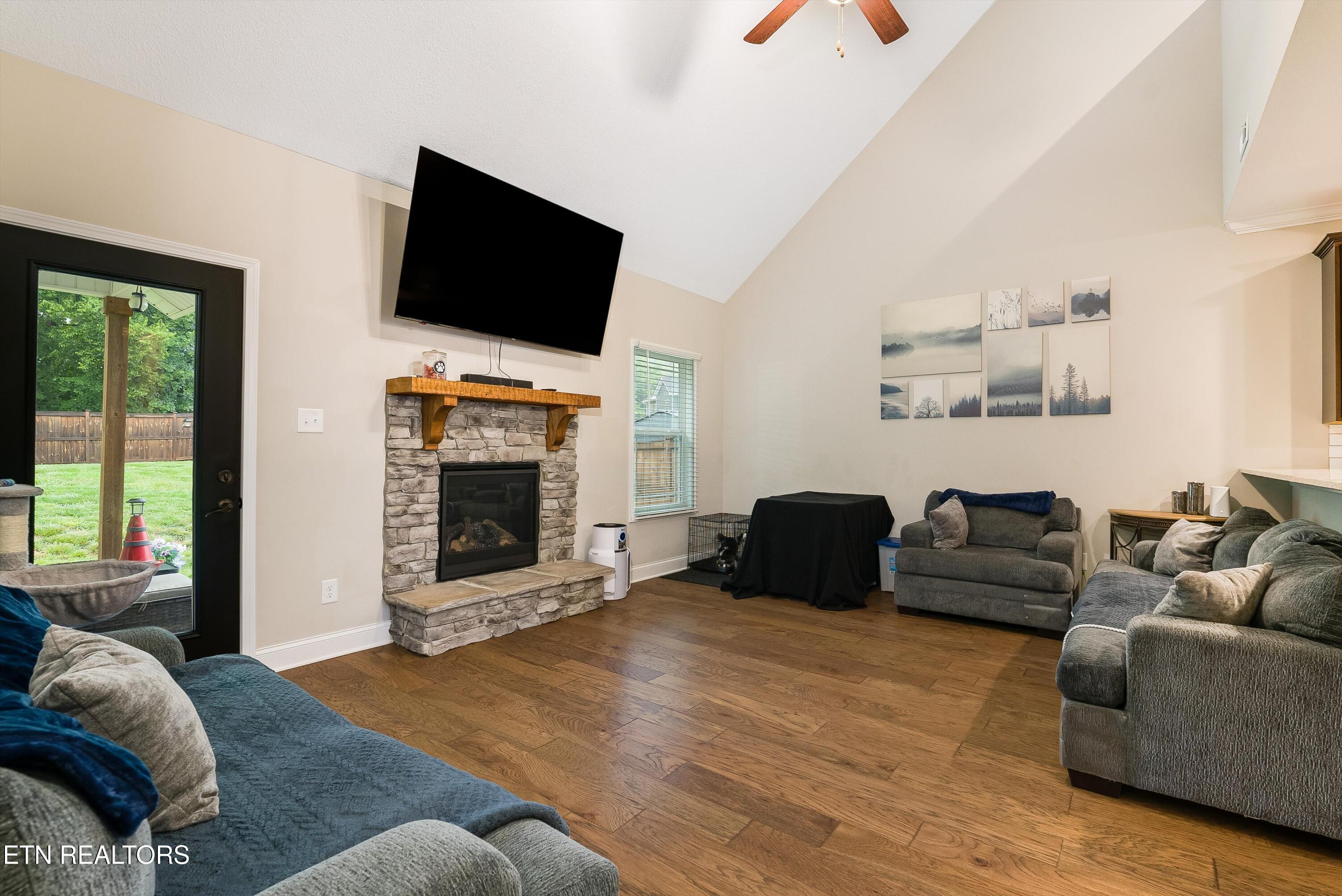 2216 Shylah Mia Lane Knoxville TN 37932