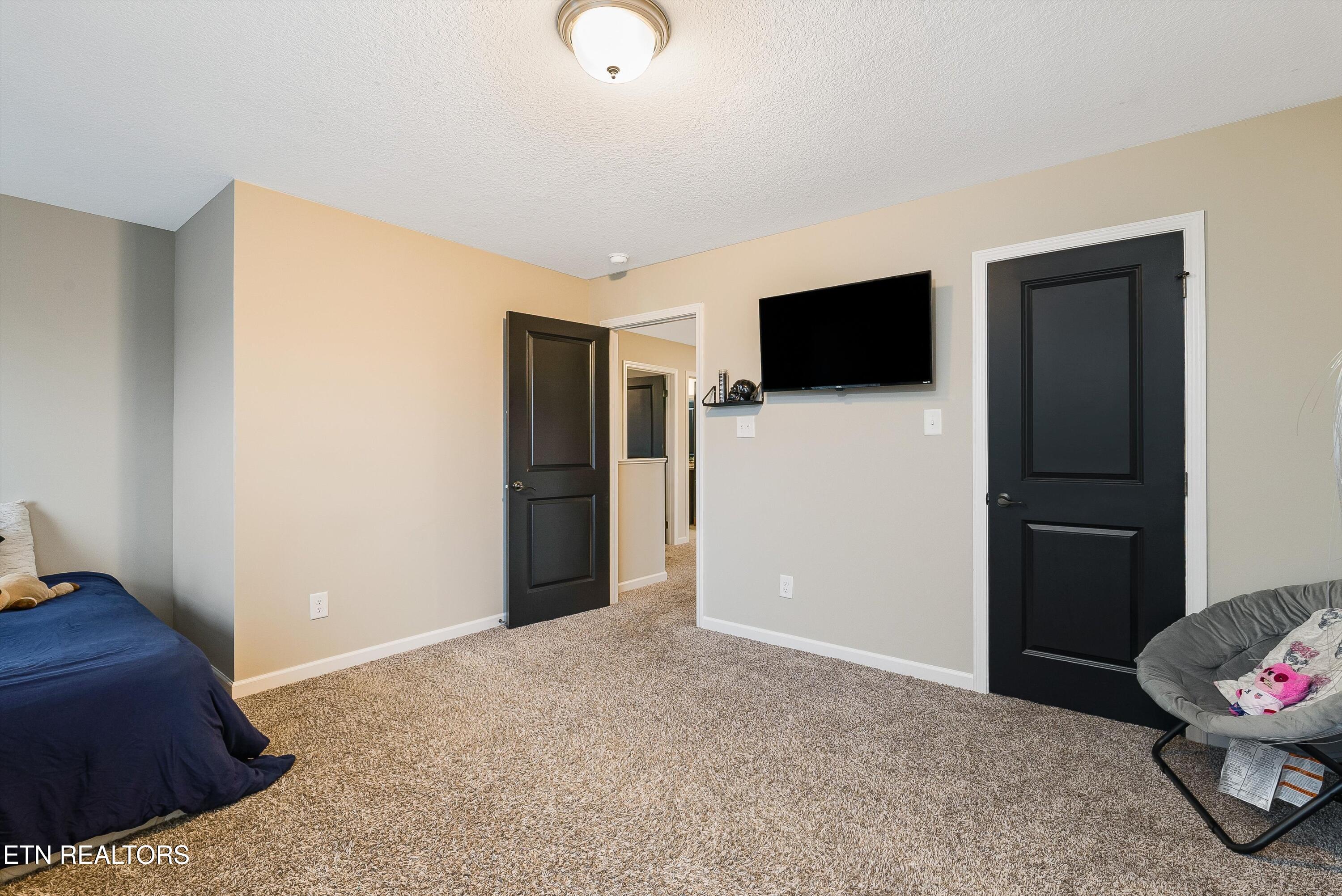2216 Shylah Mia Lane Knoxville TN 37932
