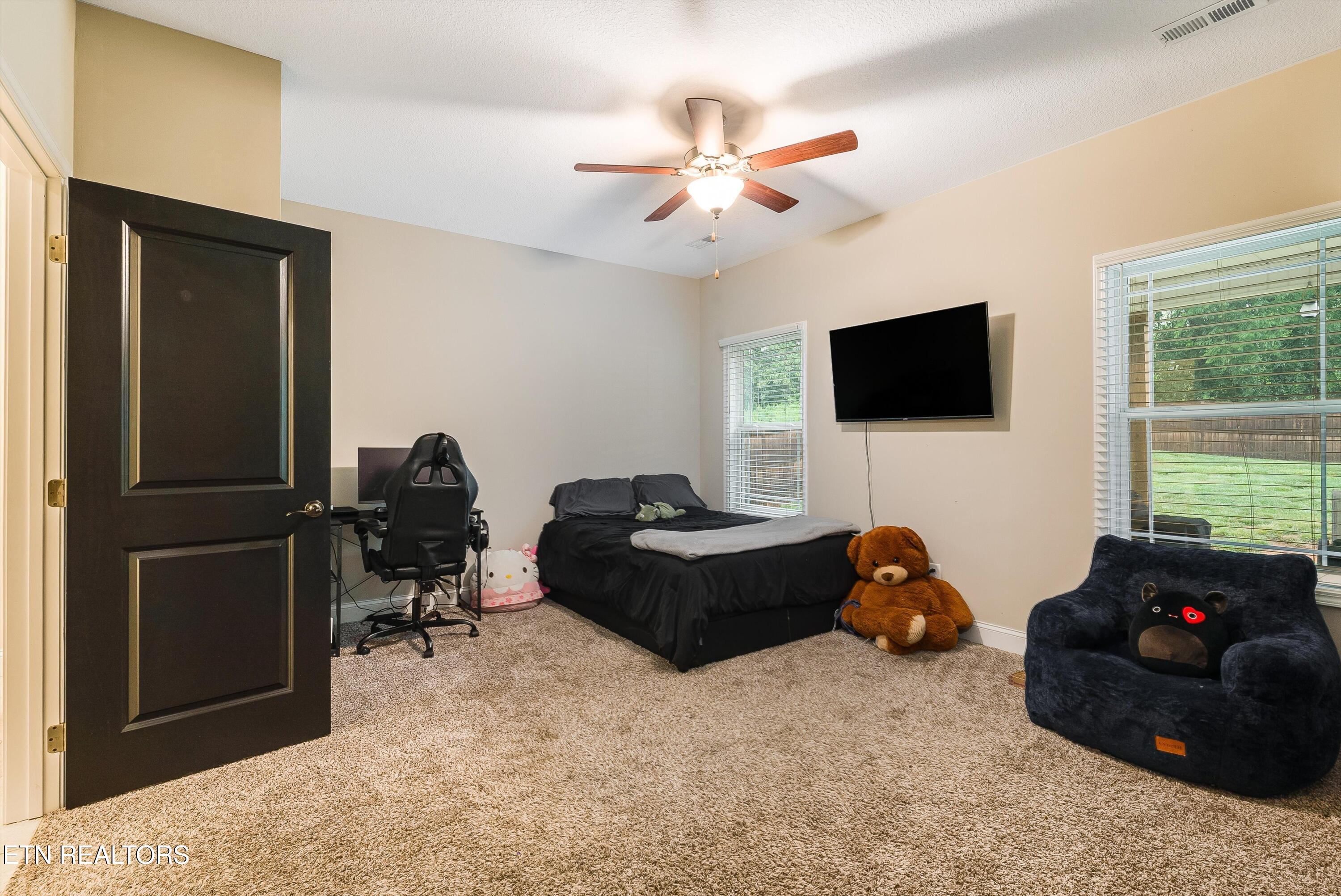 2216 Shylah Mia Lane Knoxville TN 37932