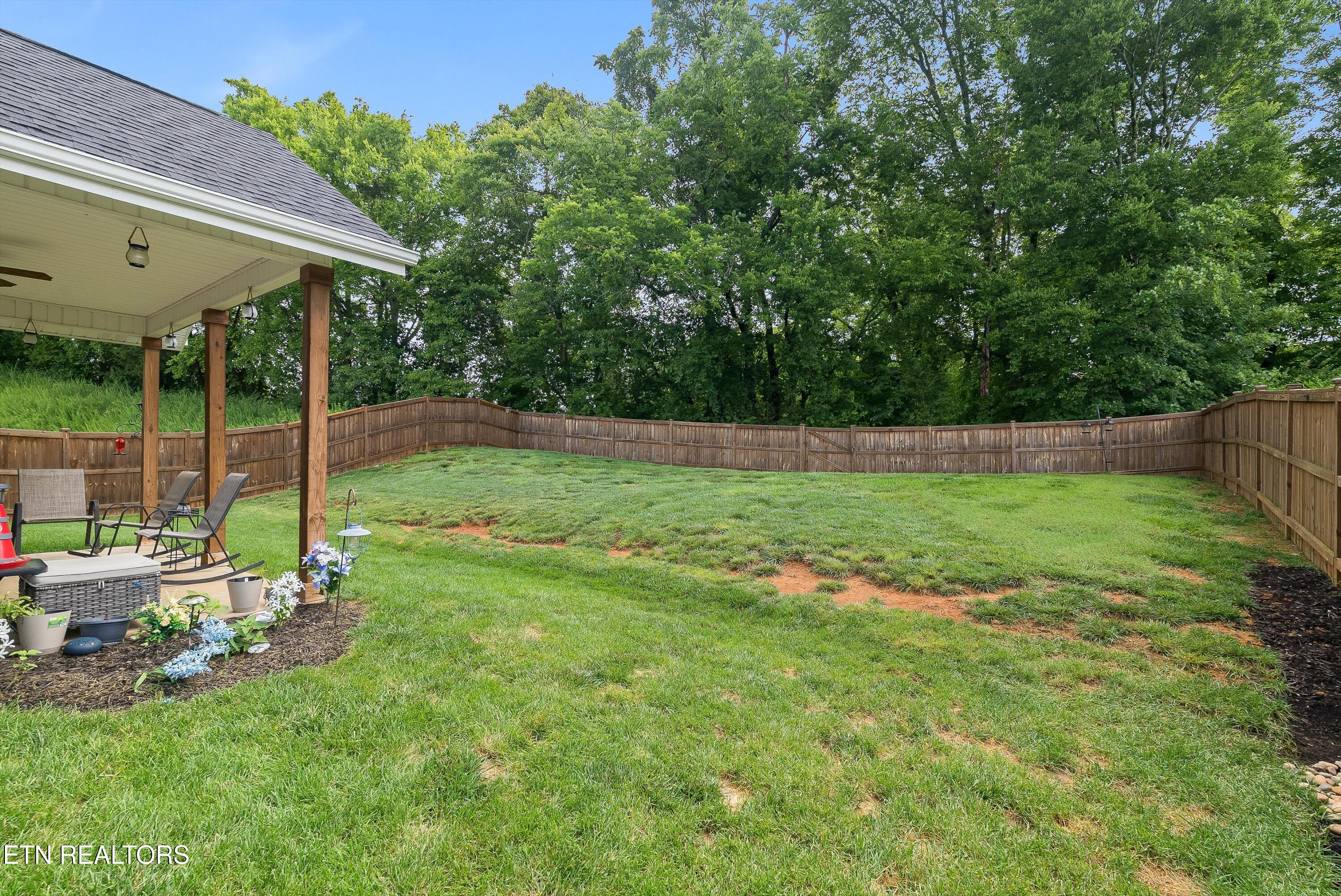 2216 Shylah Mia Lane Knoxville TN 37932