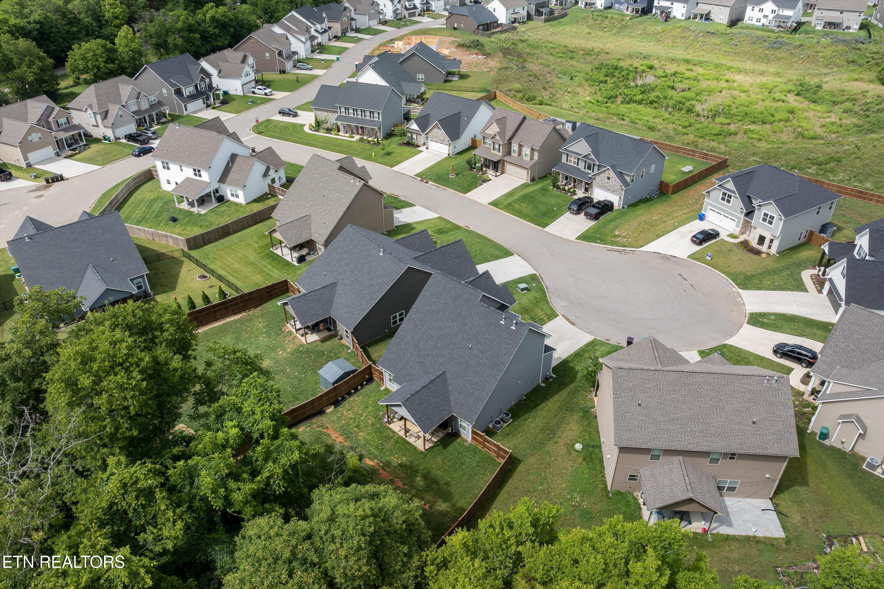 2216 Shylah Mia Lane Knoxville TN 37932