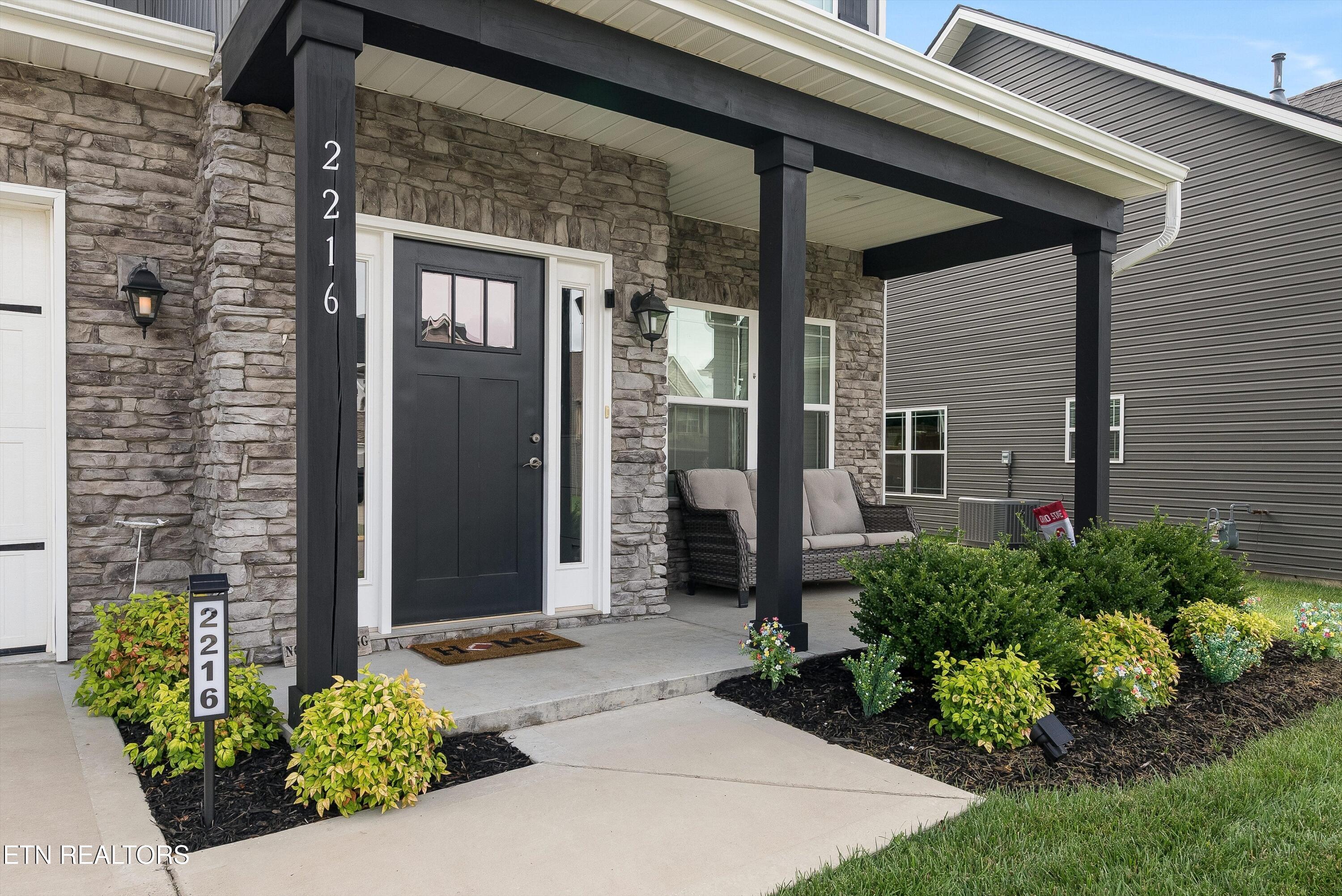2216 Shylah Mia Lane Knoxville TN 37932