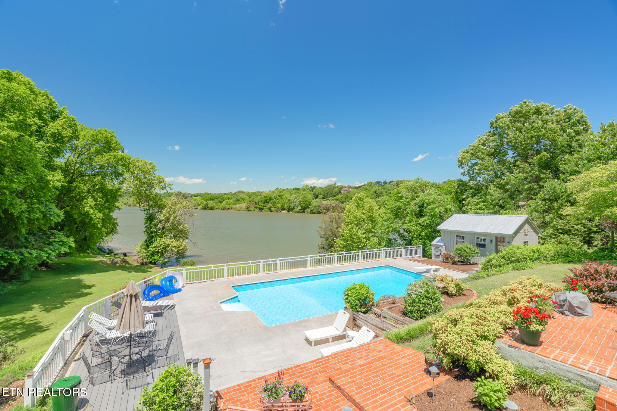 805 Butler Drive Loudon TN 37774