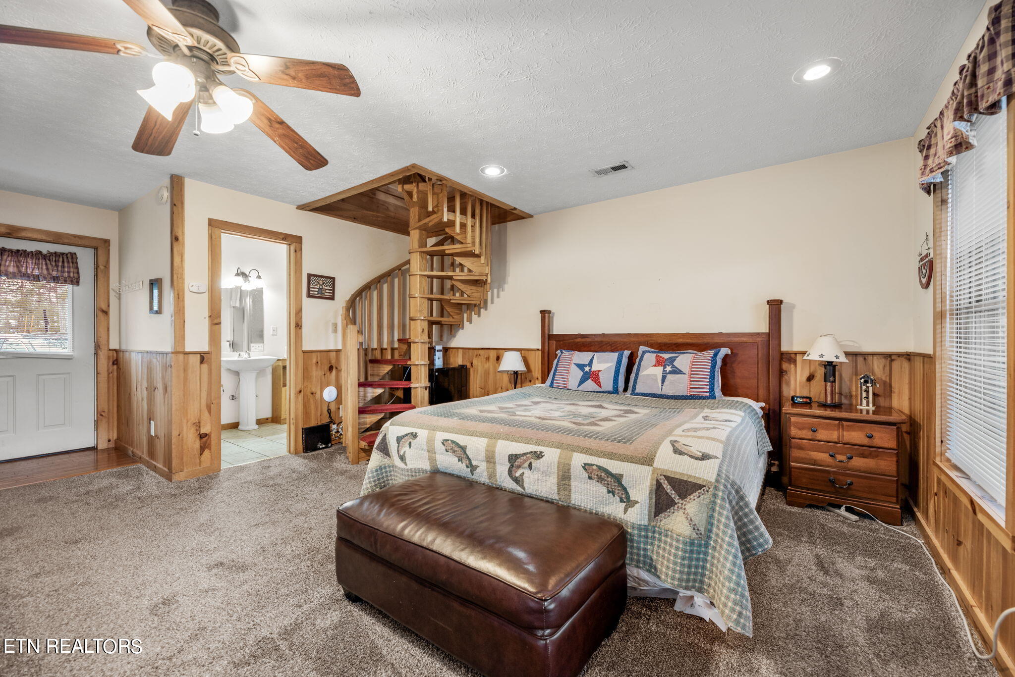 2526 Raccoon Hollow Way Sevierville TN 37862