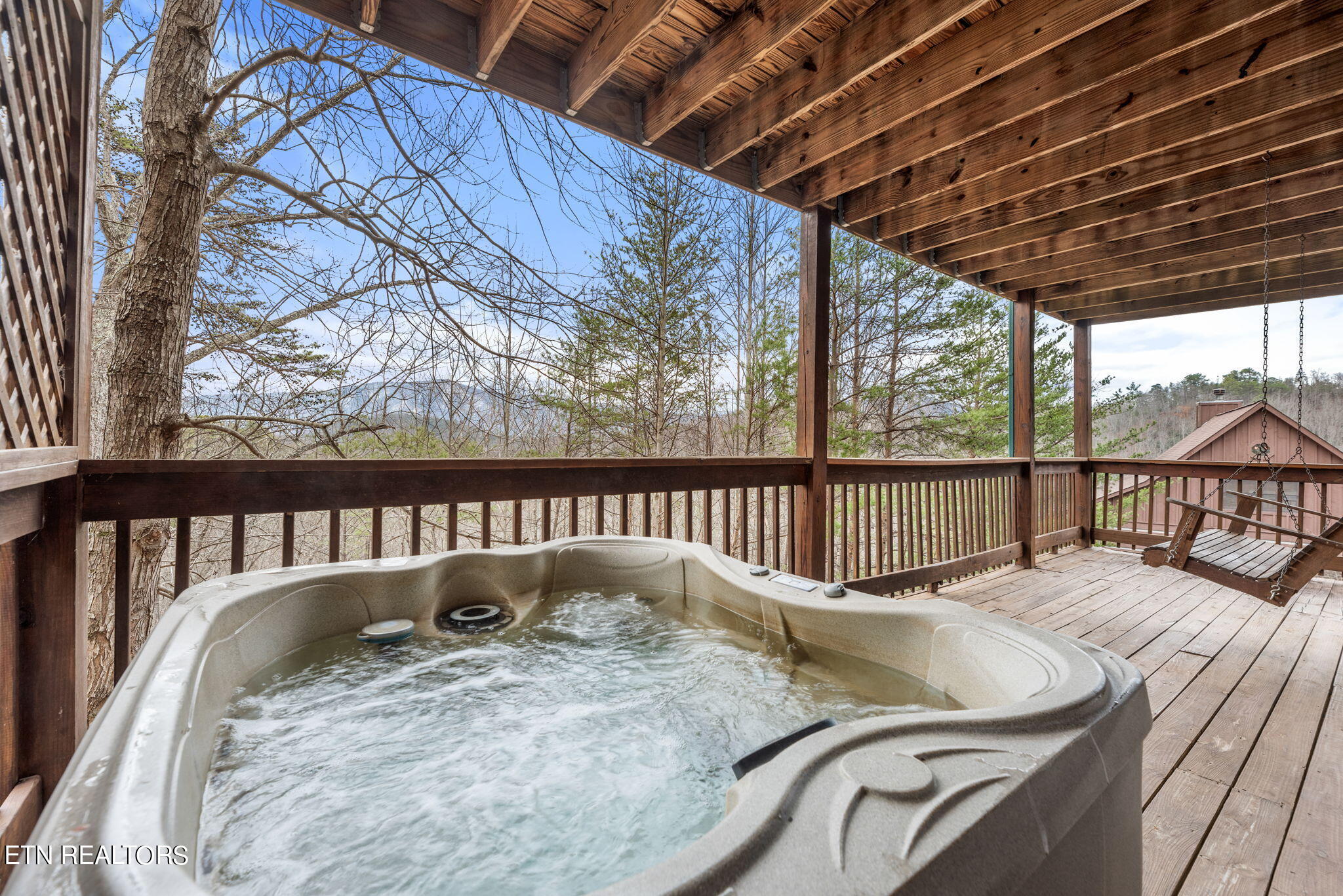 2526 Raccoon Hollow Way Sevierville TN 37862
