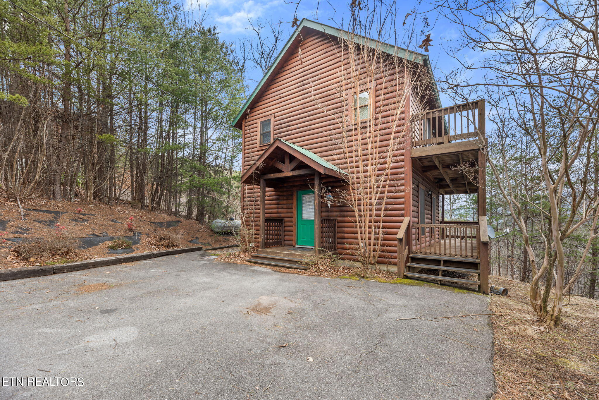 2526 Raccoon Hollow Way Sevierville TN 37862