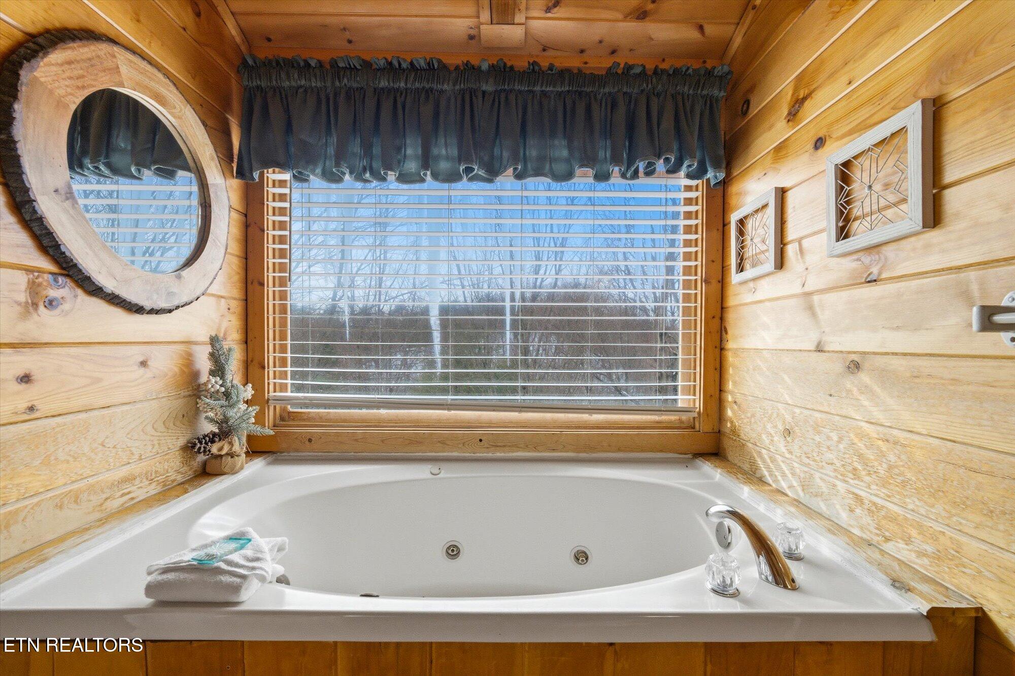 1713 Parkway View Court Sevierville TN 37876
