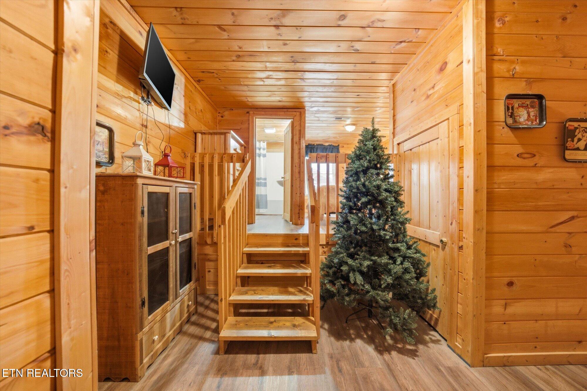 1713 Parkway View Court Sevierville TN 37876