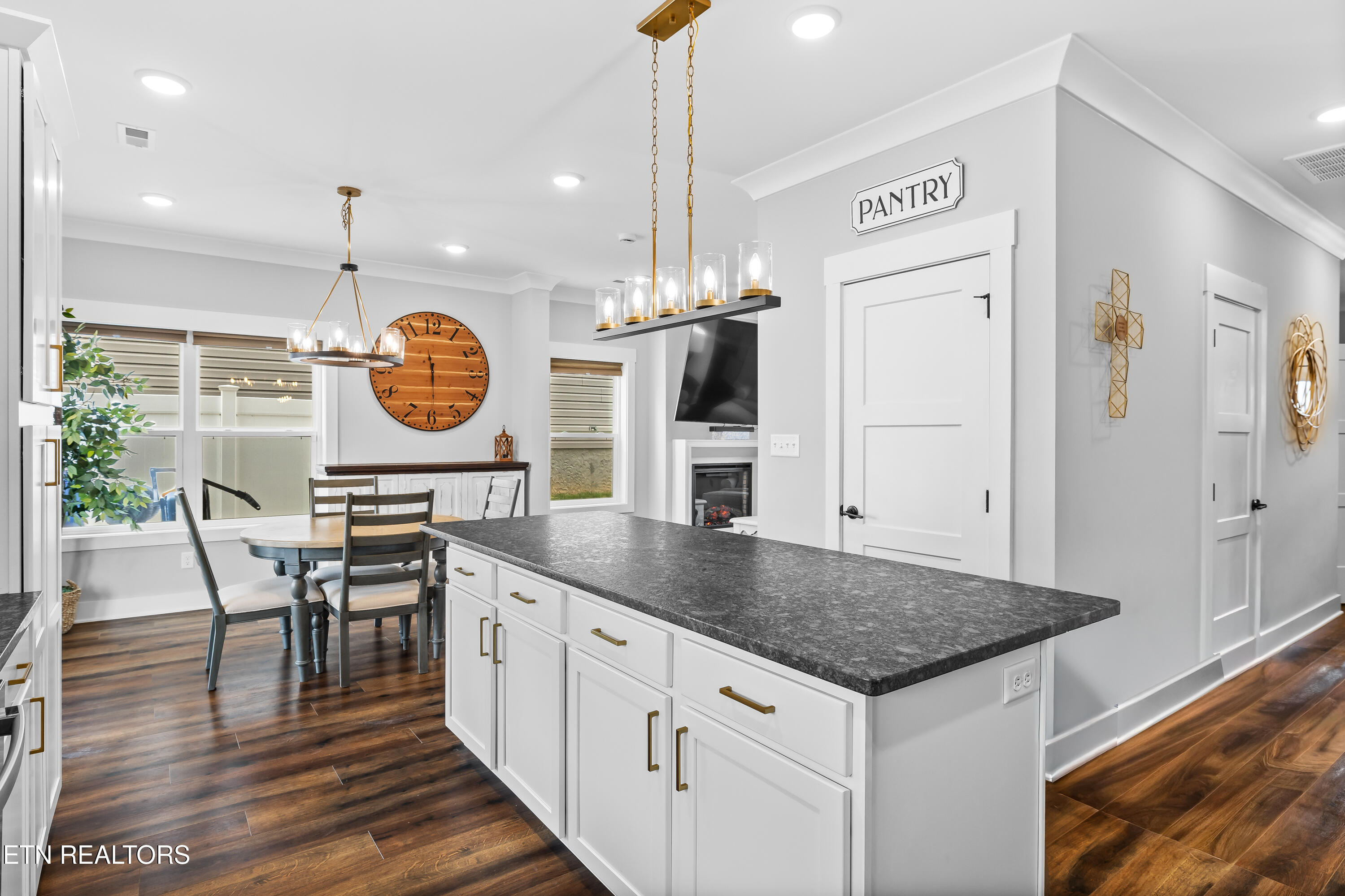 7159 Running Deer Road Knoxville TN 37920