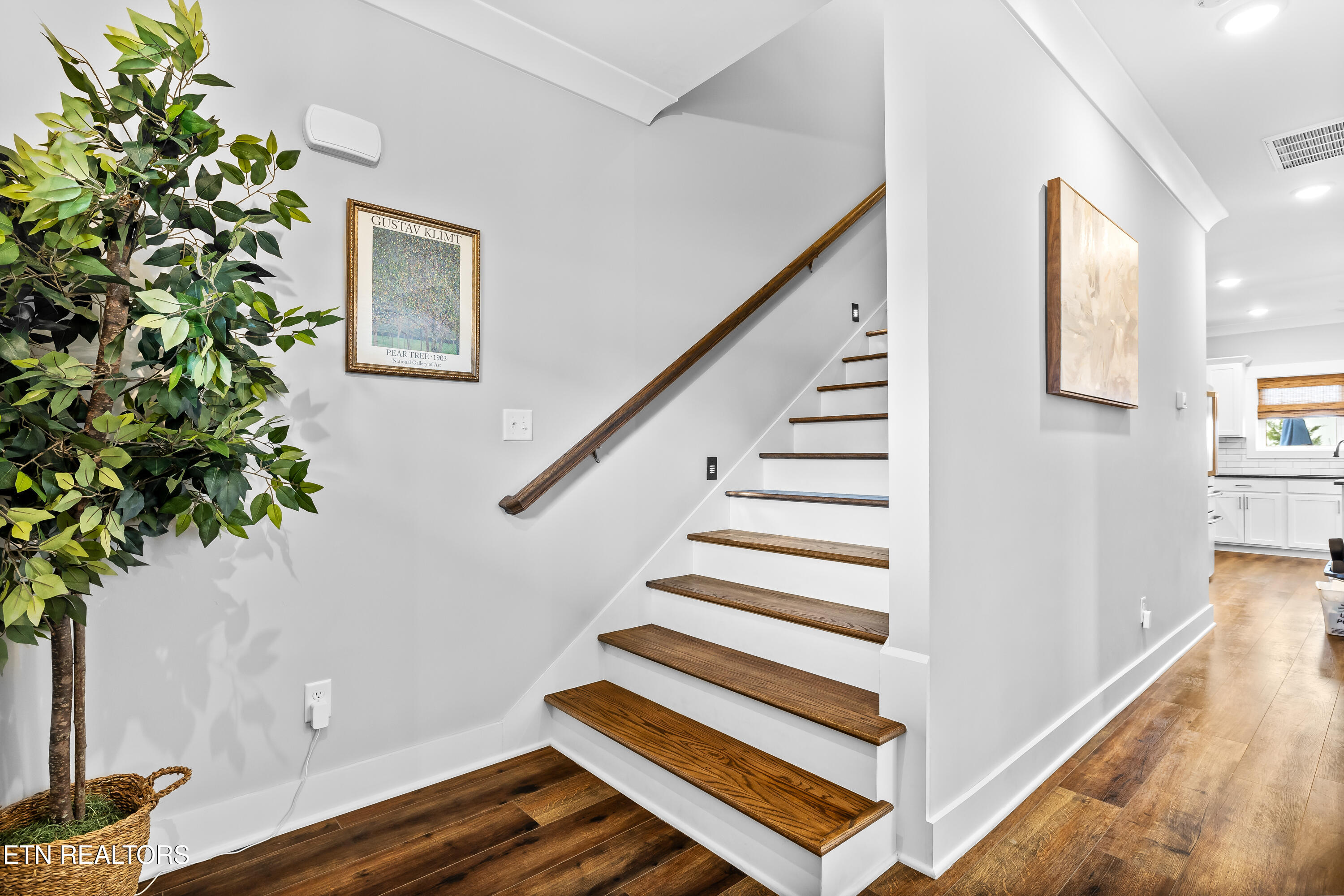 7159 Running Deer Road Knoxville TN 37920