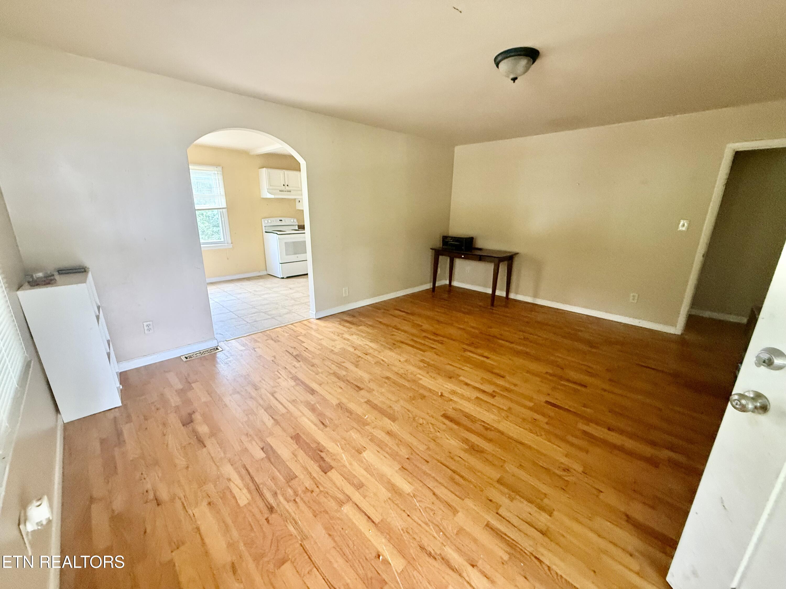 231 Airport Road Oliver Springs TN 37840