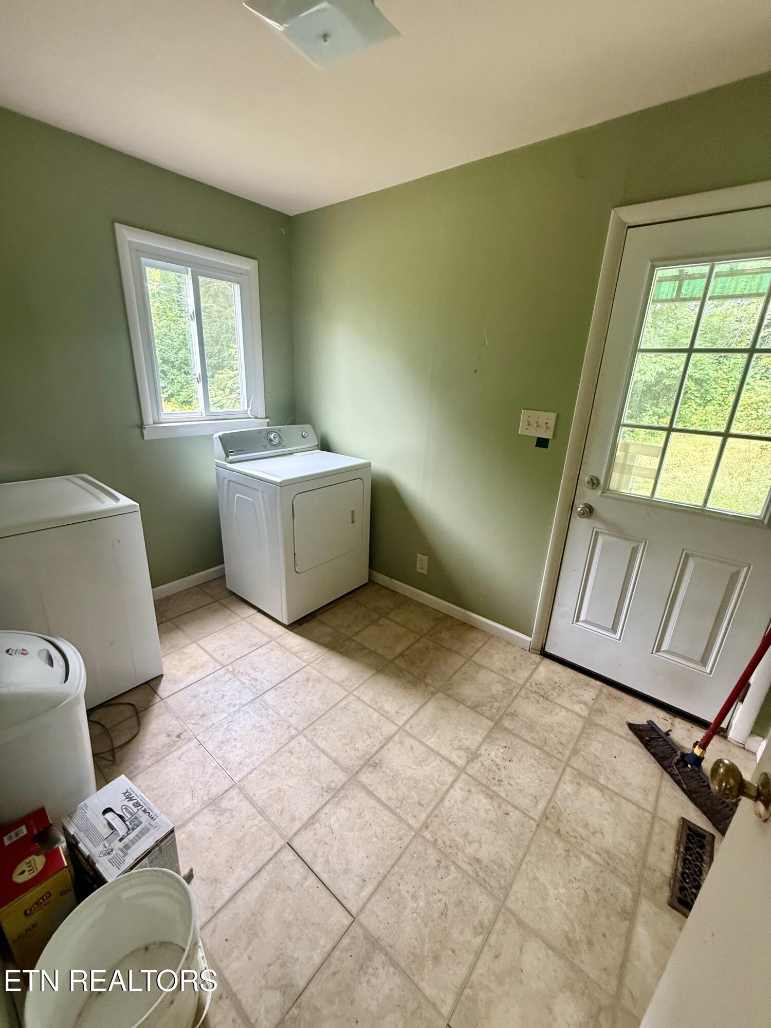 231 Airport Road Oliver Springs TN 37840