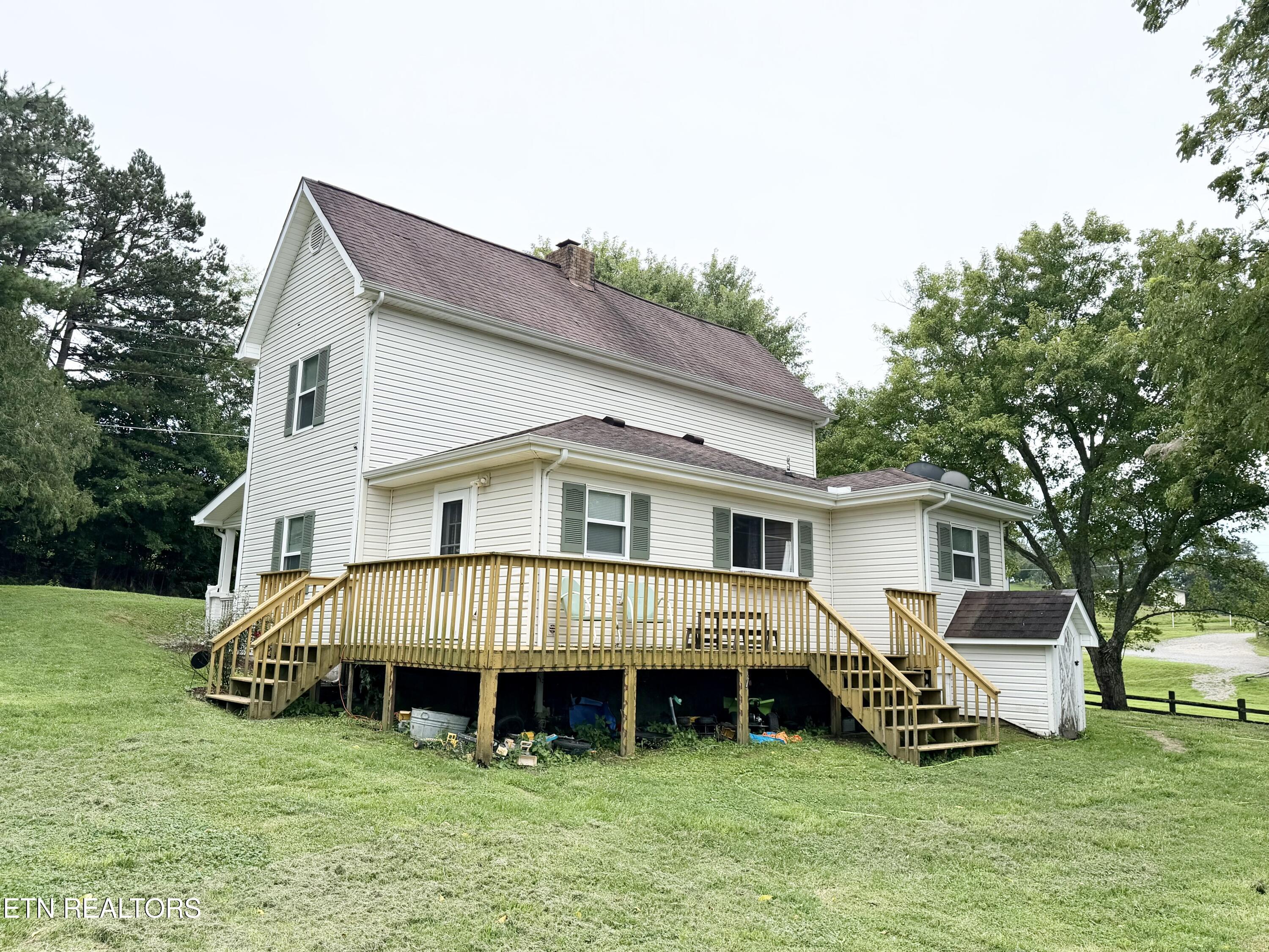 2022 Back Valley Road Speedwell TN 37870