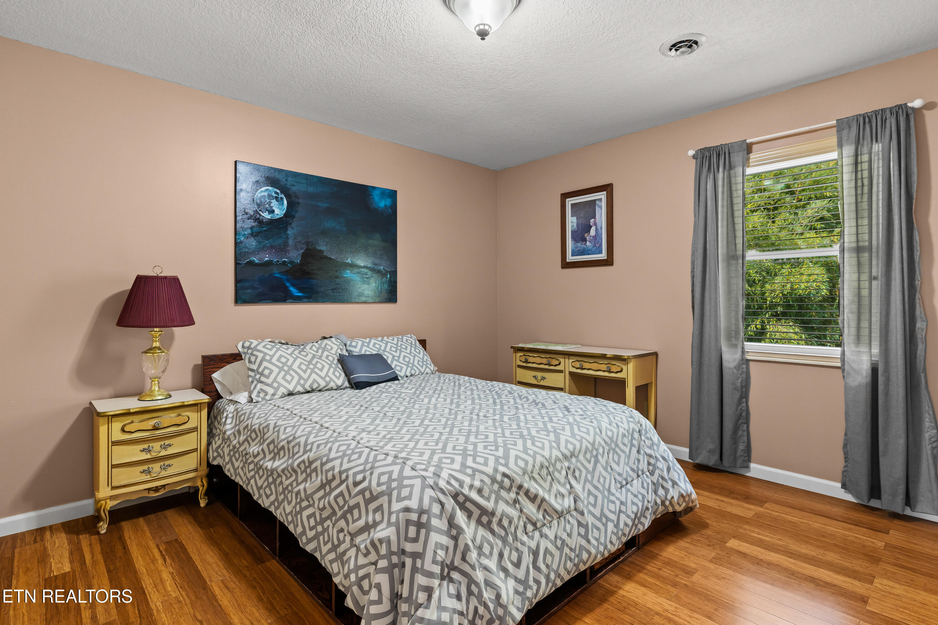 1228 Court Field Road Knoxville TN 37922