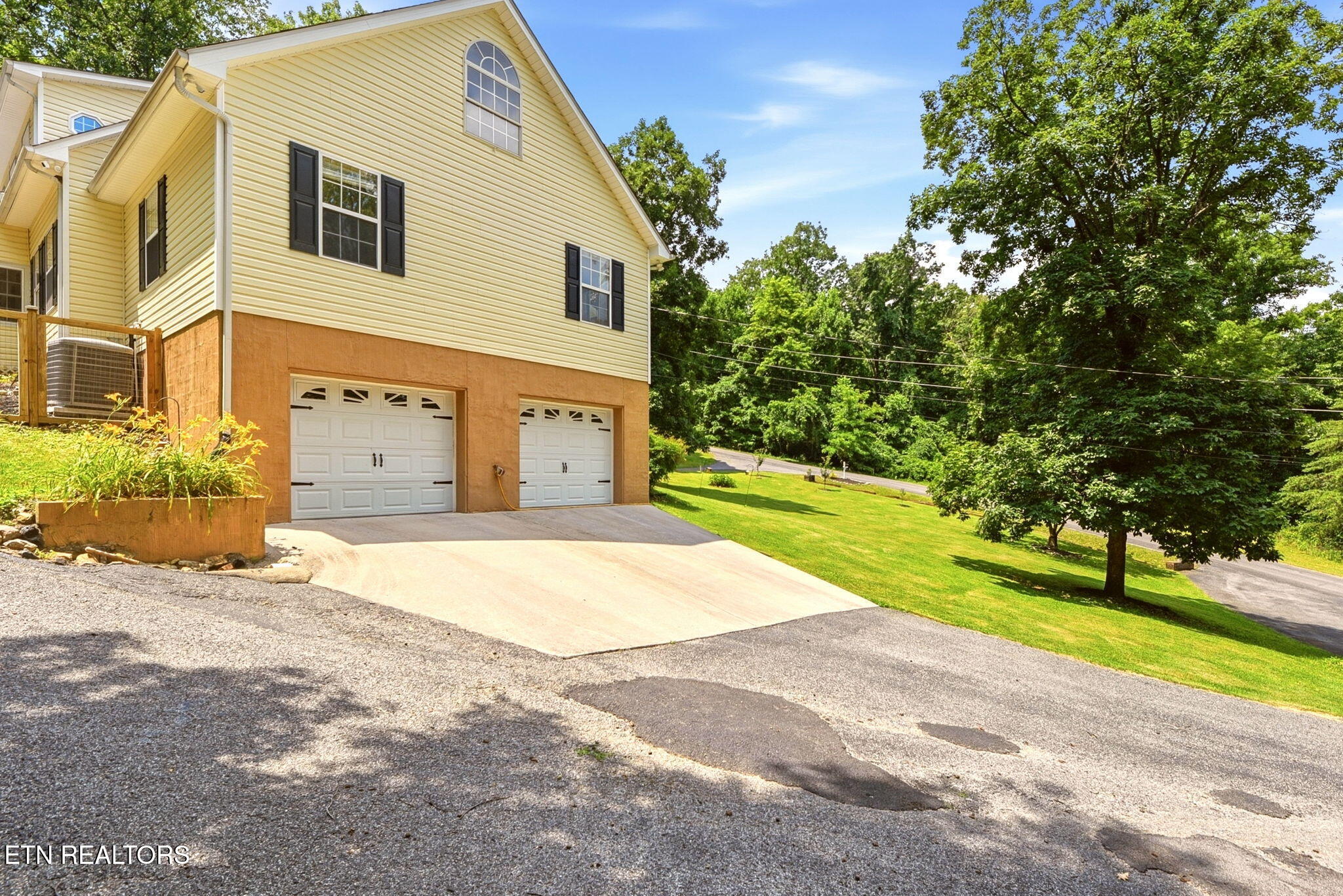 245 Rocky Top Road Luttrell TN 37779